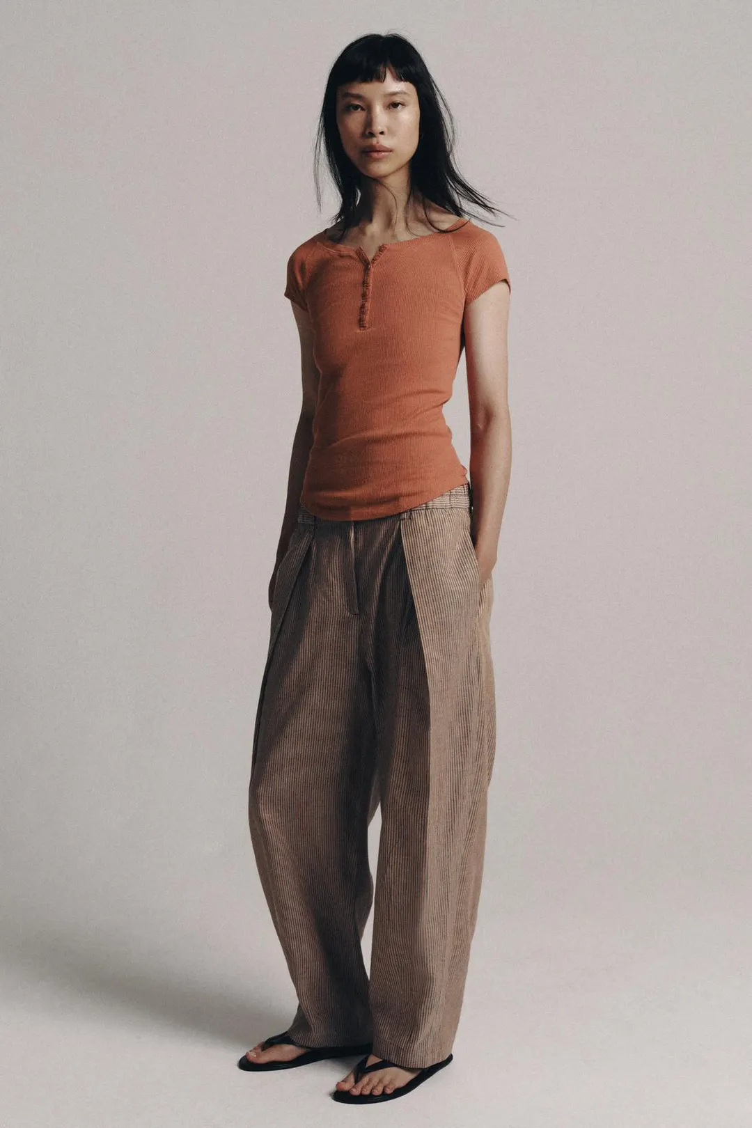 Футболка из смесового льна на пуговицах, Zara
