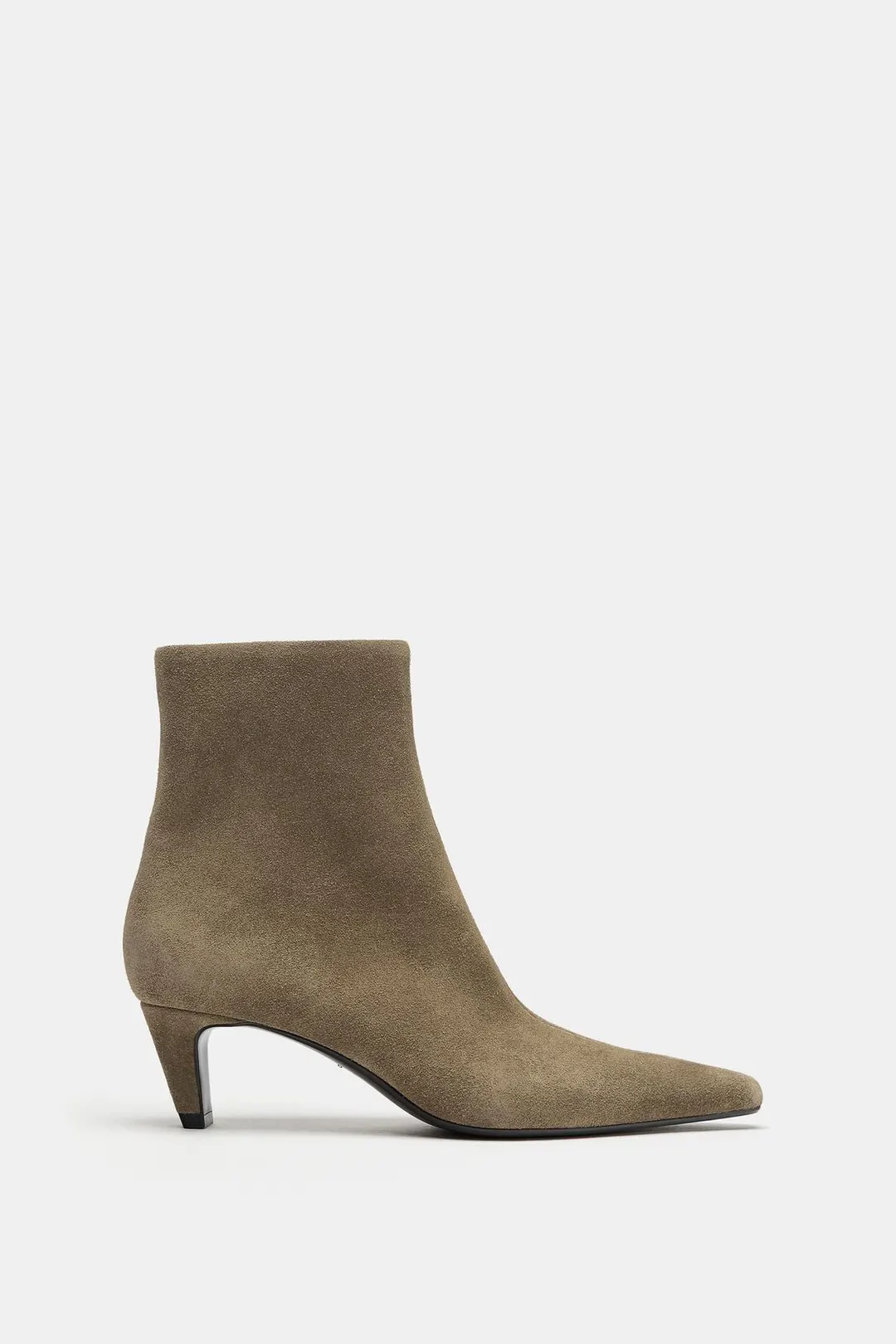 Ботильоны из спилка на каблуке kitten heel, Zara