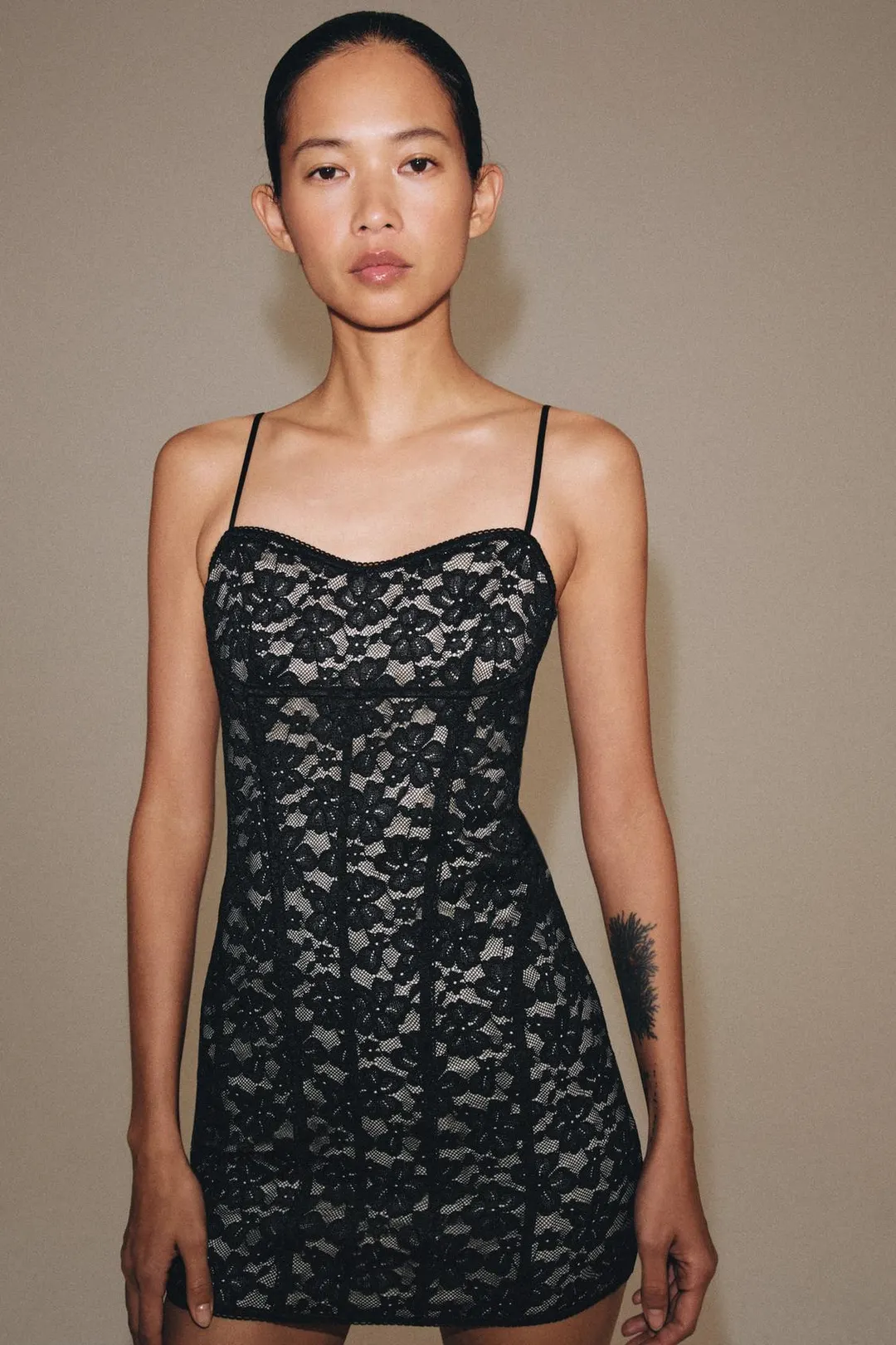 Кружевное мини-платье, Zara
