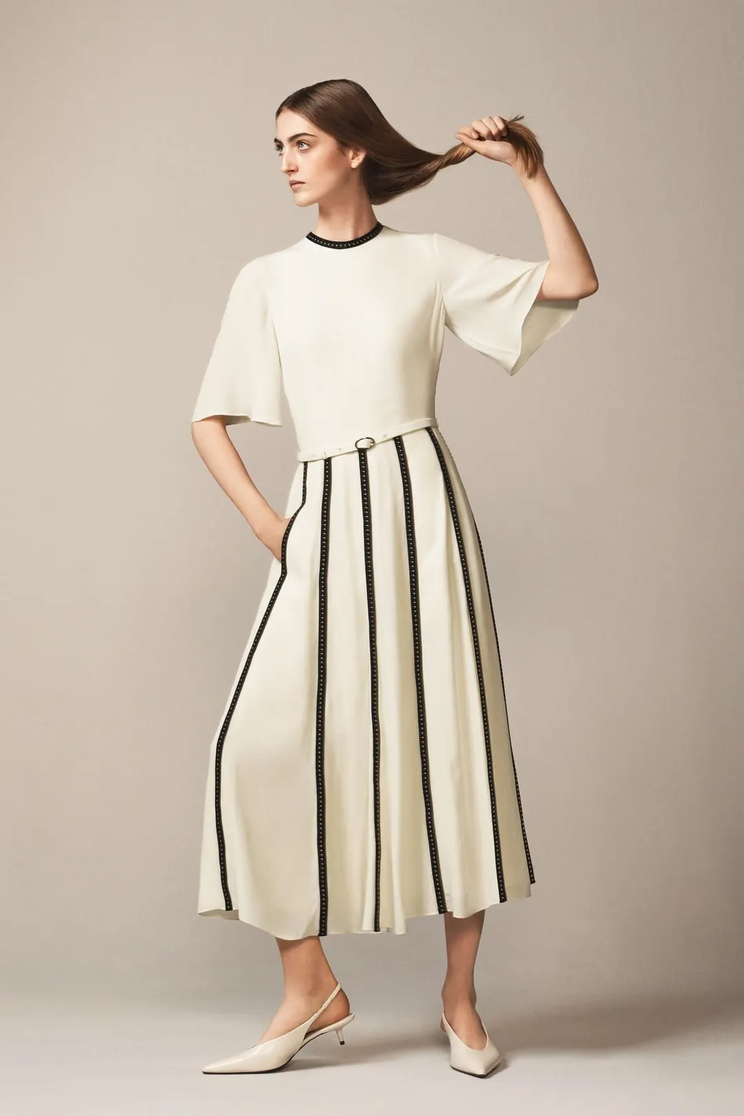 Платье с контрастными бретелями и заклепками THE ITEM ZARA WOMAN, Zara