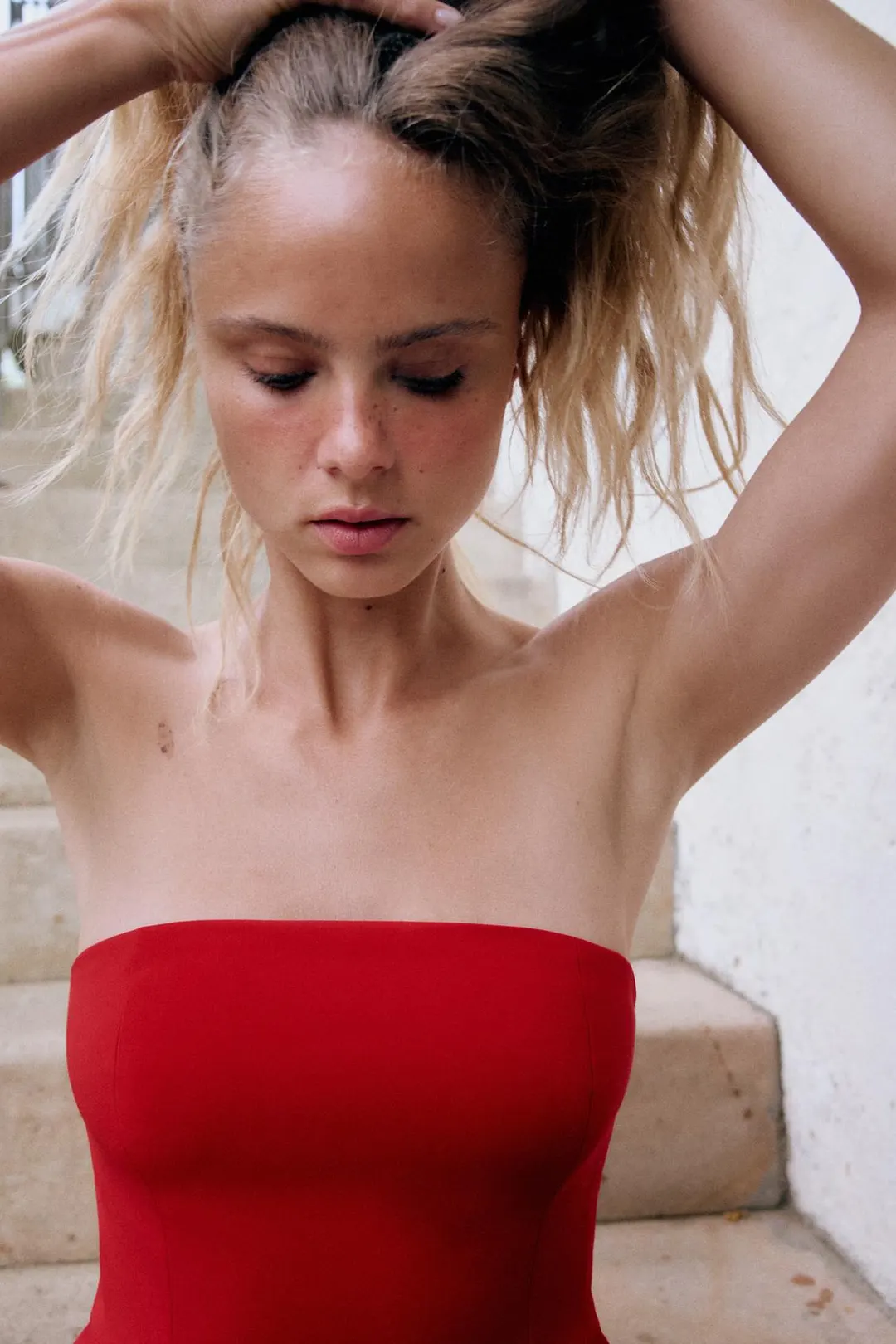 Топ с открытыми плечами и баской, Zara