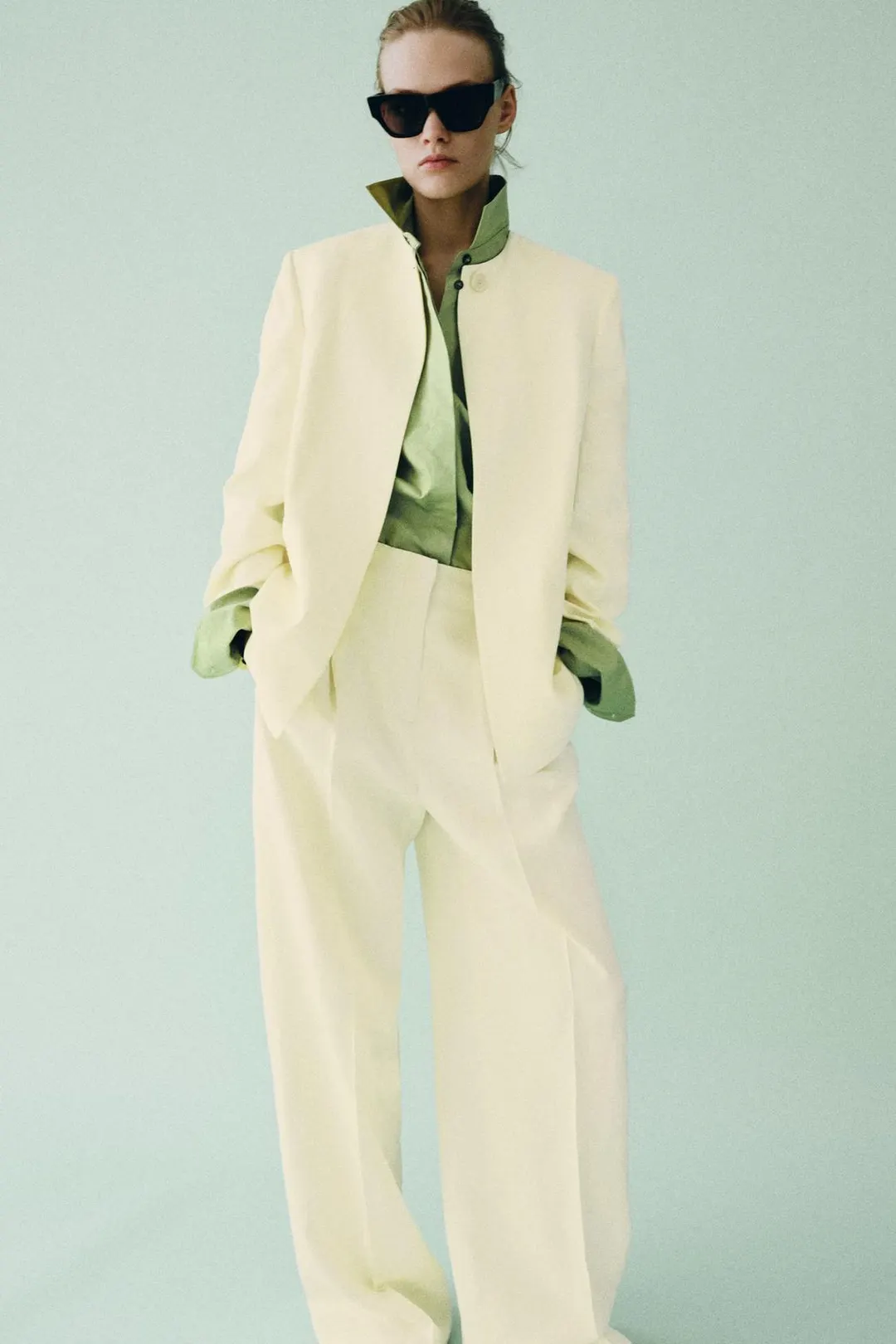 Брюки со складками ZW Collection, Zara
