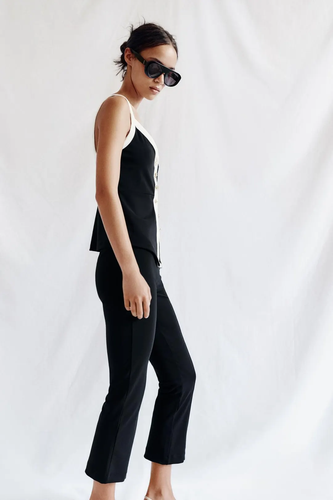 Легинсы клеш с рельефными швами, Zara