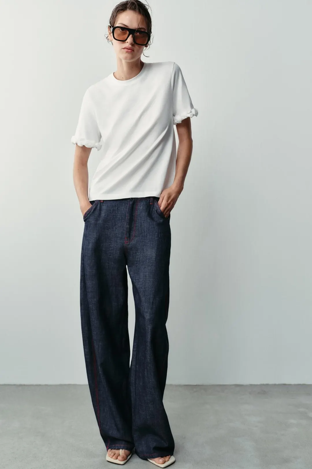 Футболка с рельефным цветочным узором, Zara