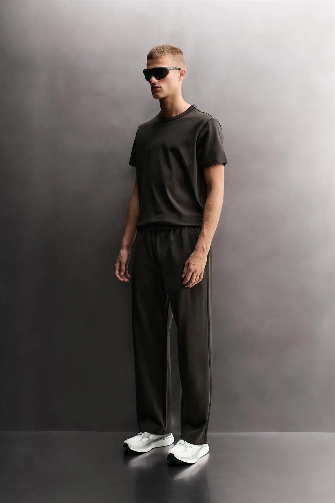 Плотные джоггеры свободного кроя, Zara