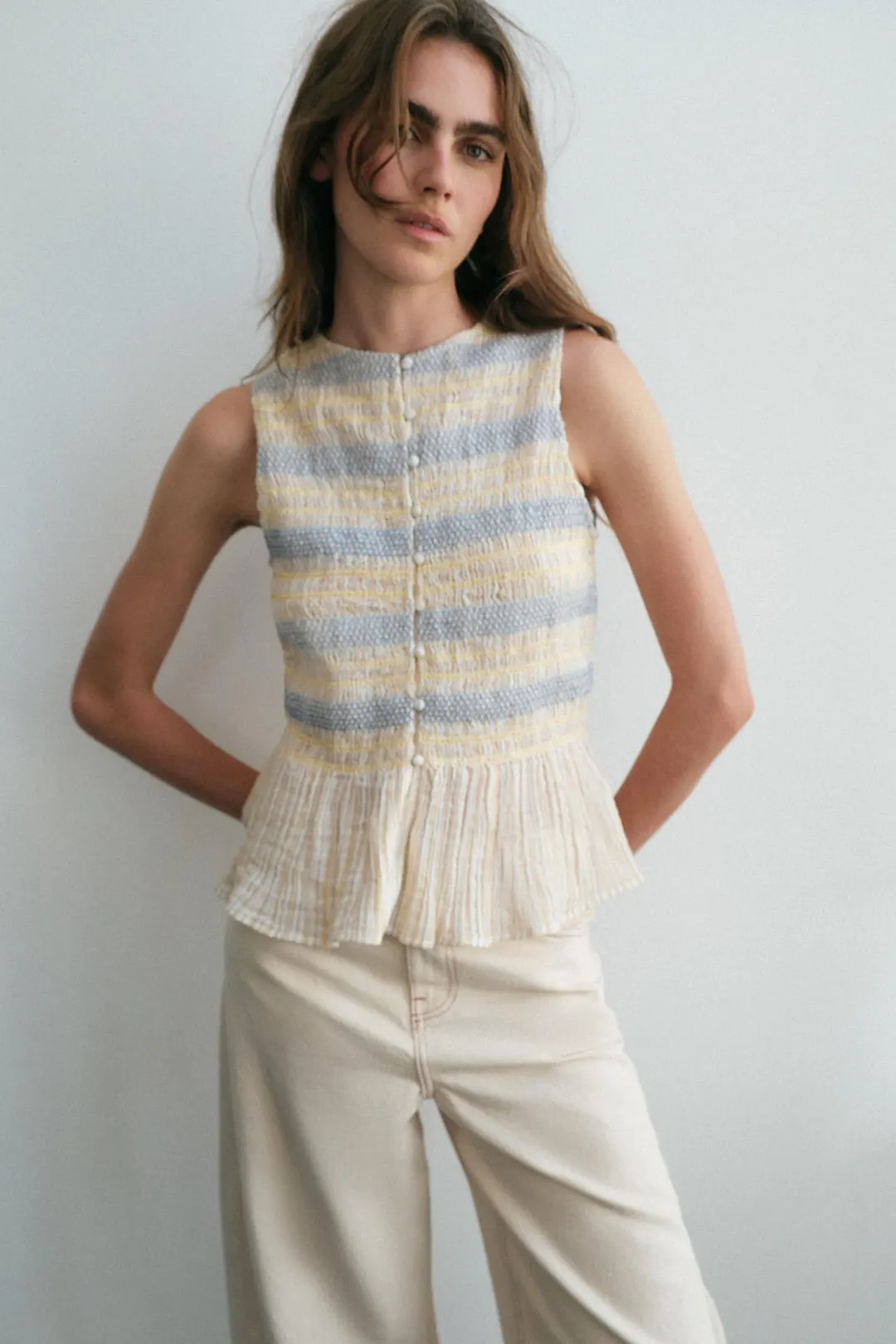 Топ со сборками и вышивкой, Zara