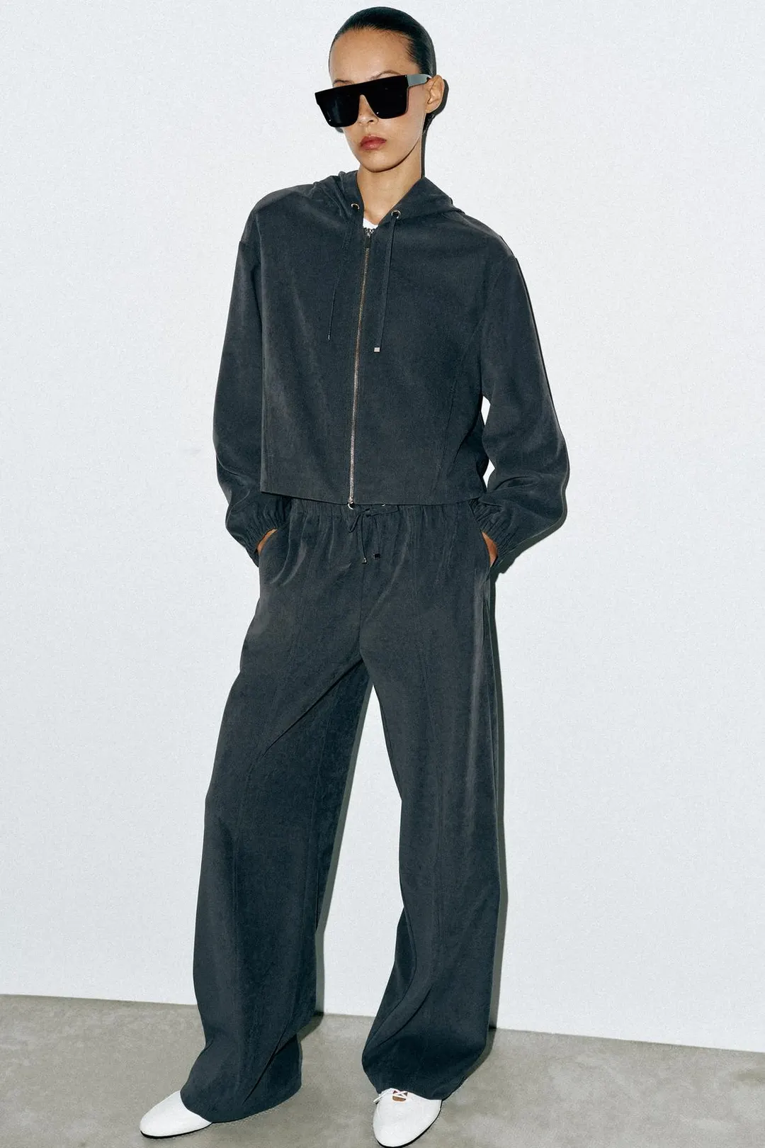 Брюки широкого кроя с эластичным поясом, Zara