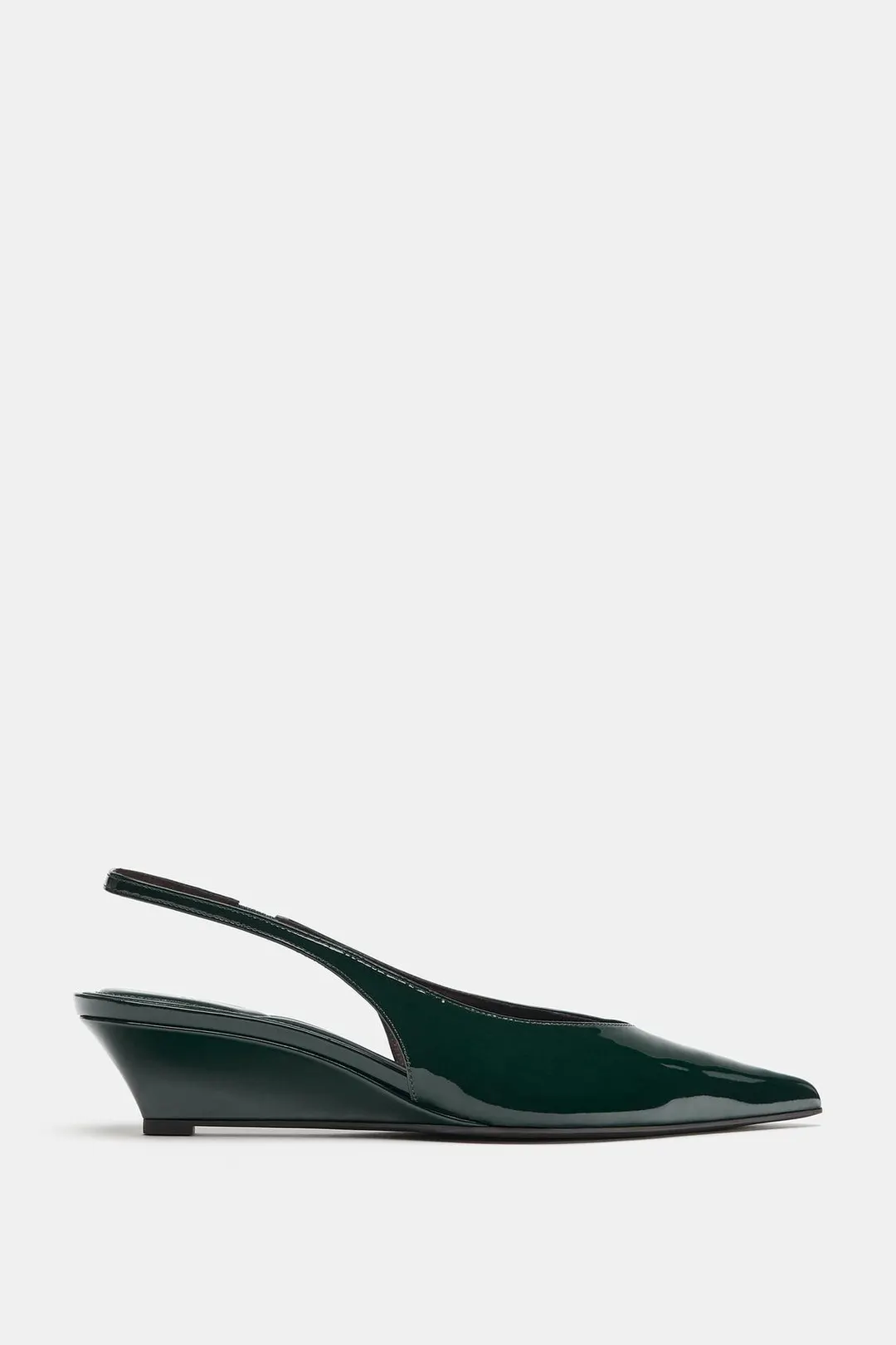 Лакированные туфли на танкетке, Zara