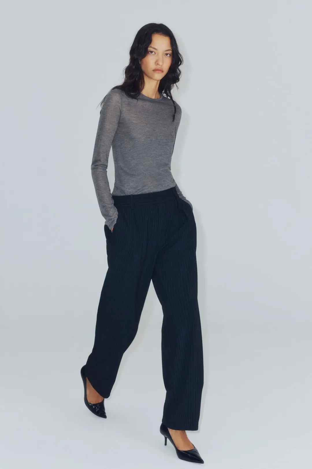 Брюки ZW Collection с эластичным поясом, Zara