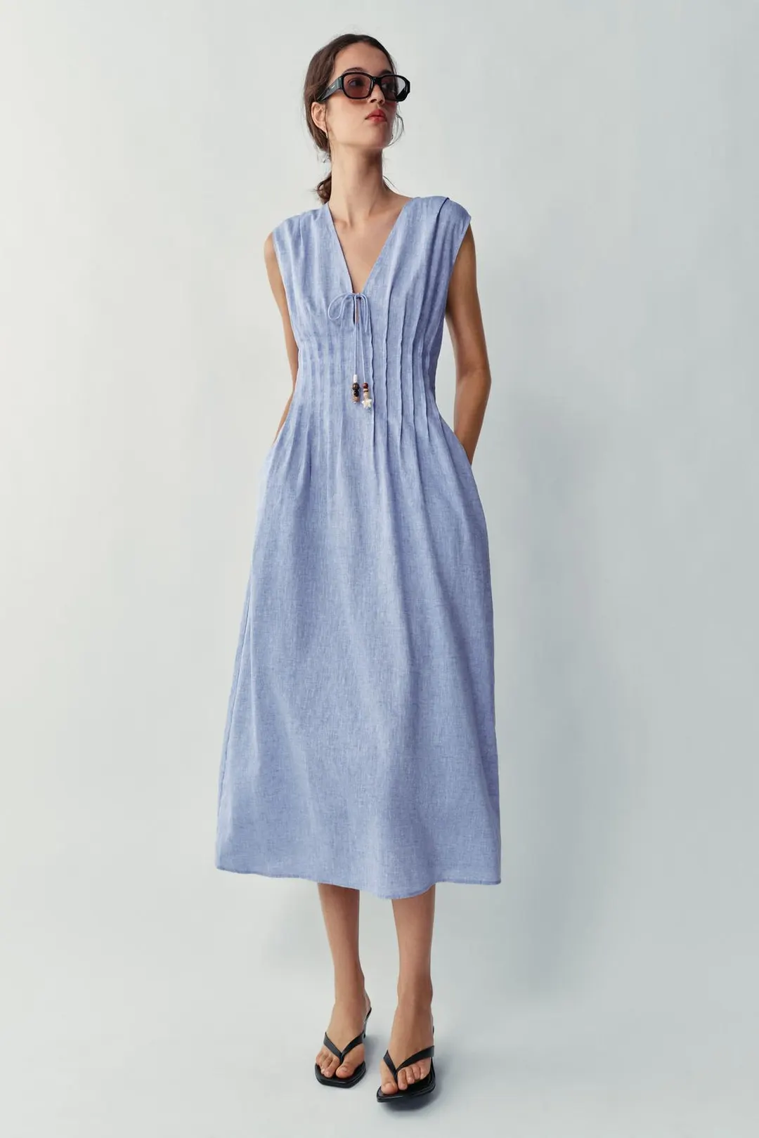 Платье миди из смесового льна с защипами, Zara