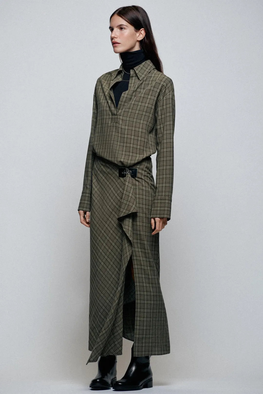 Платье миди в клетку с металлической фурнитурой, Zara