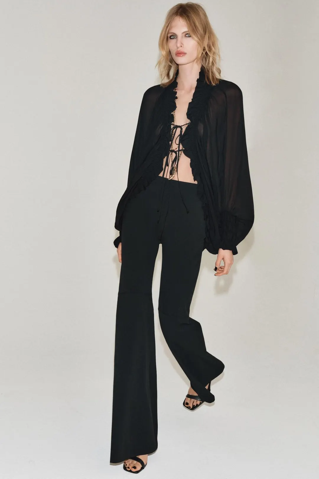 Блузка ZW Collection с эластичными оборками, Zara