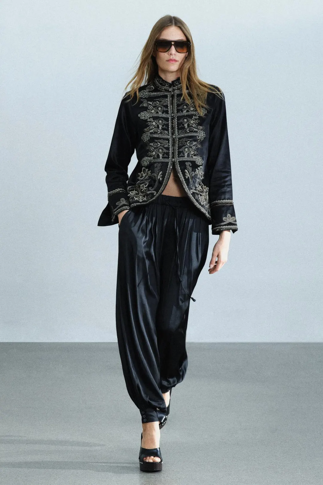 Куртка с вышивкой и застежкой на узелки ZW Collection, Zara