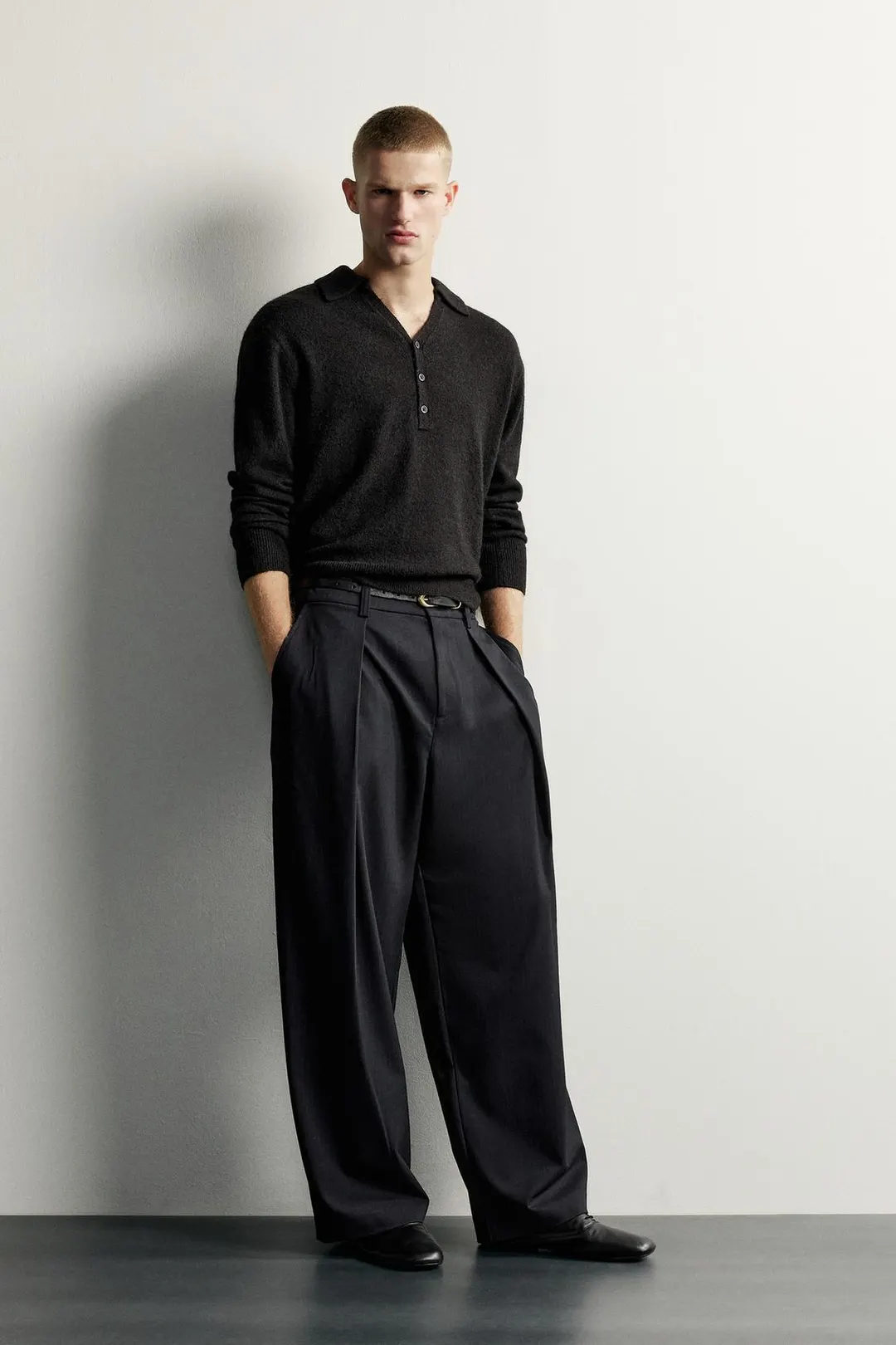 Брюки широкого кроя с встречной складкой, Zara