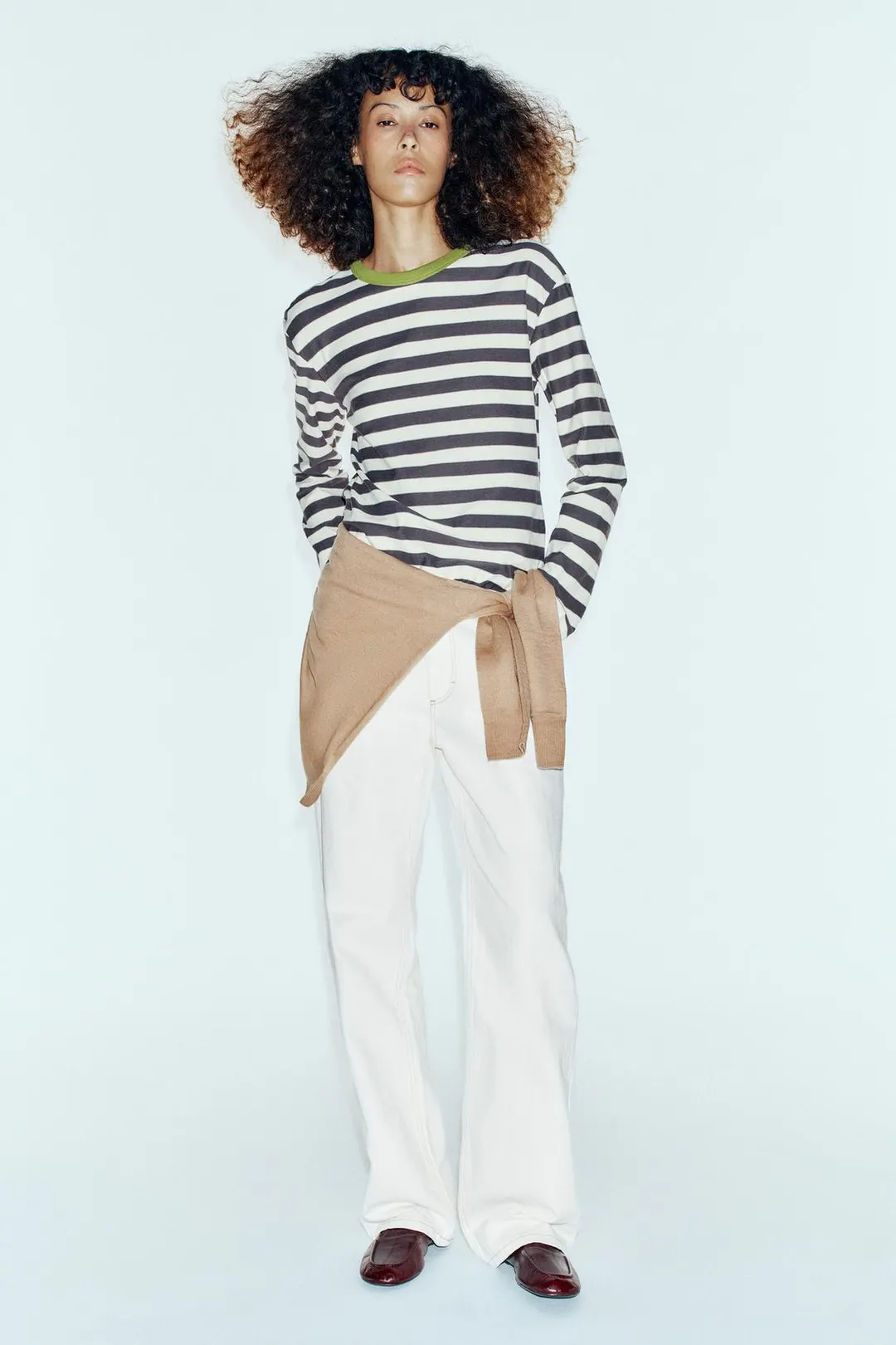 Футболка с полосатой горловиной, Zara