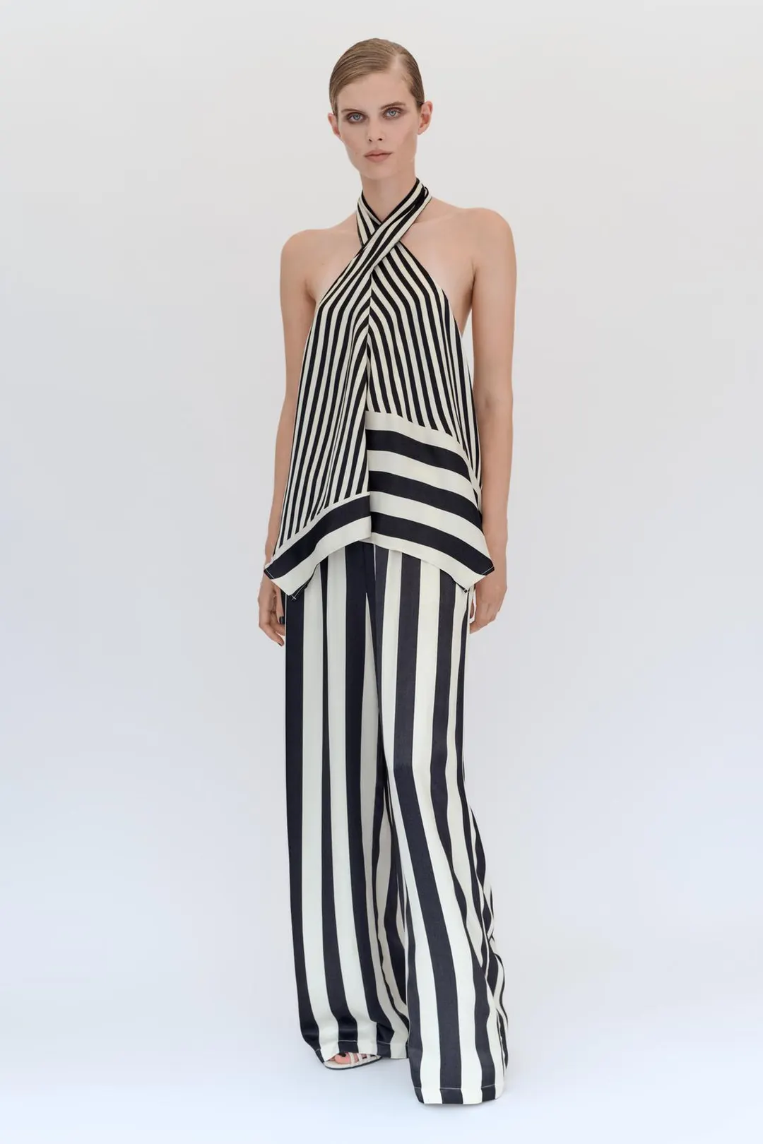 Брюки в полоску с широкими штанинами, Zara