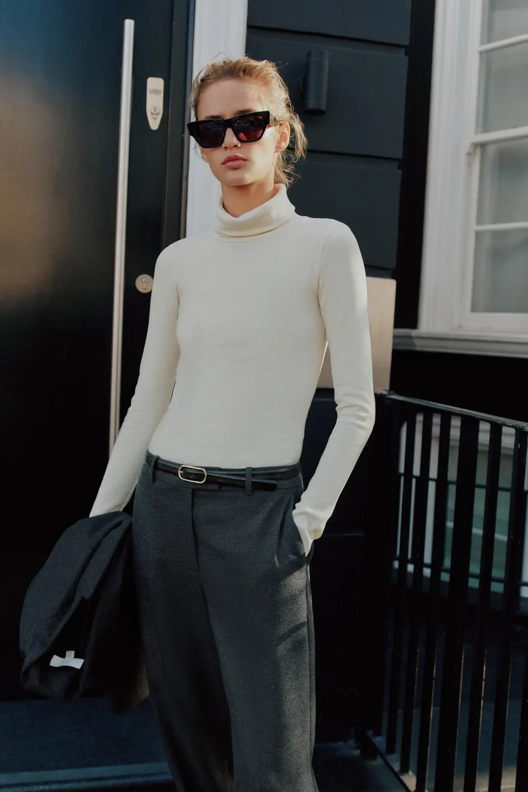 Футболка в рубчик с высоким воротником, Zara