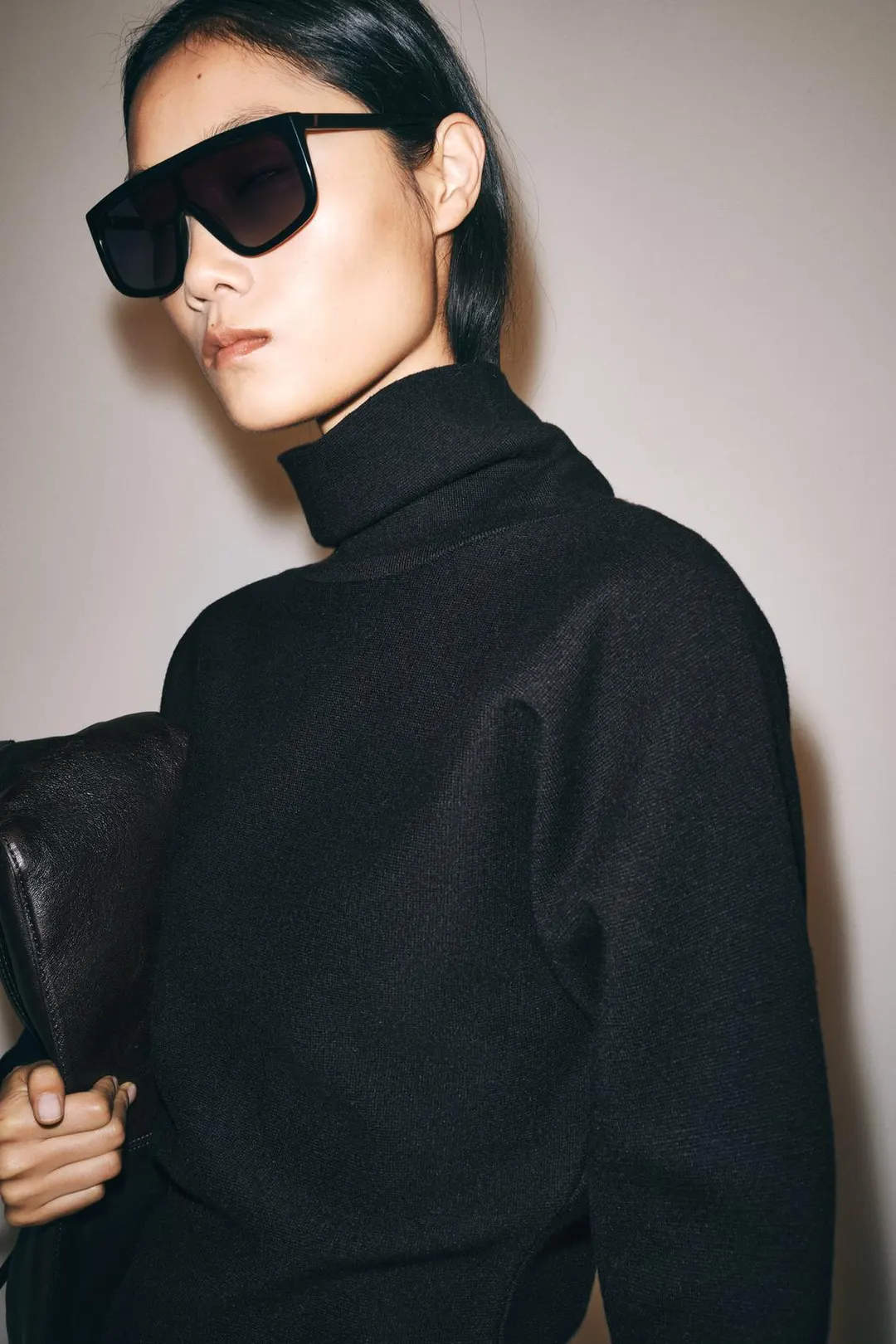 Трикотажный свитер с высоким воротником, Zara