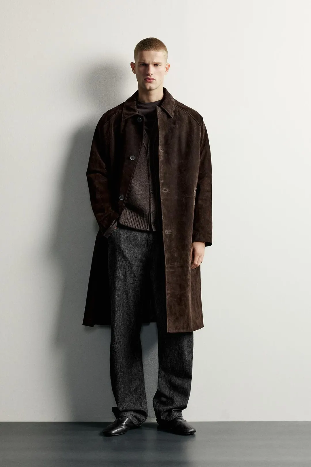Пальто свободного кроя из спилка замши, Zara
