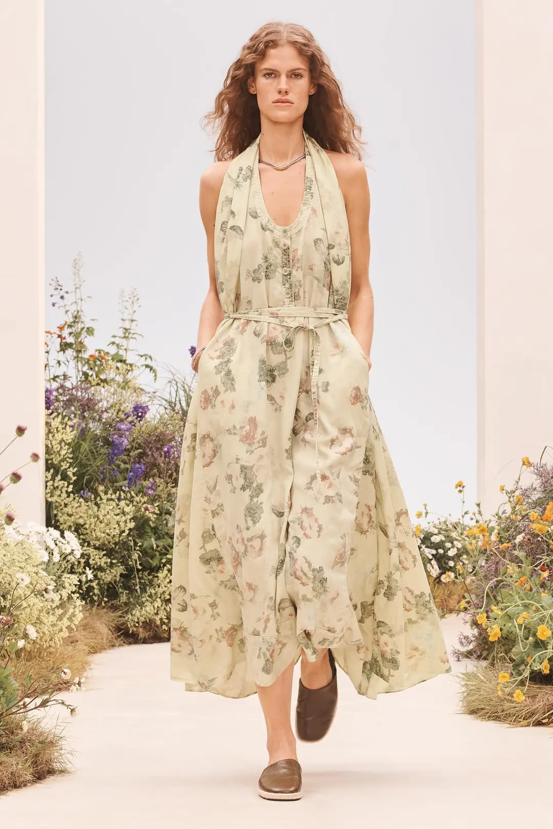 Платье с цветами, Zara