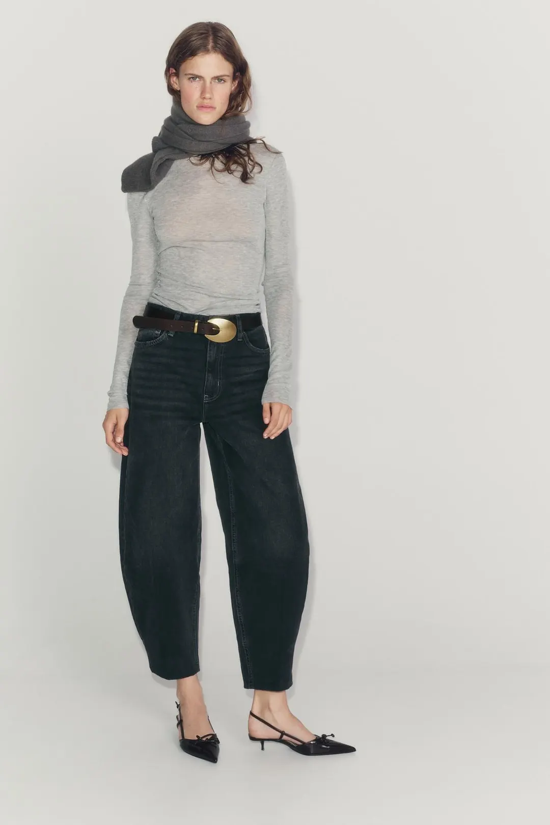 Ремень из 100% кожи с овальной пряжкой, Zara
