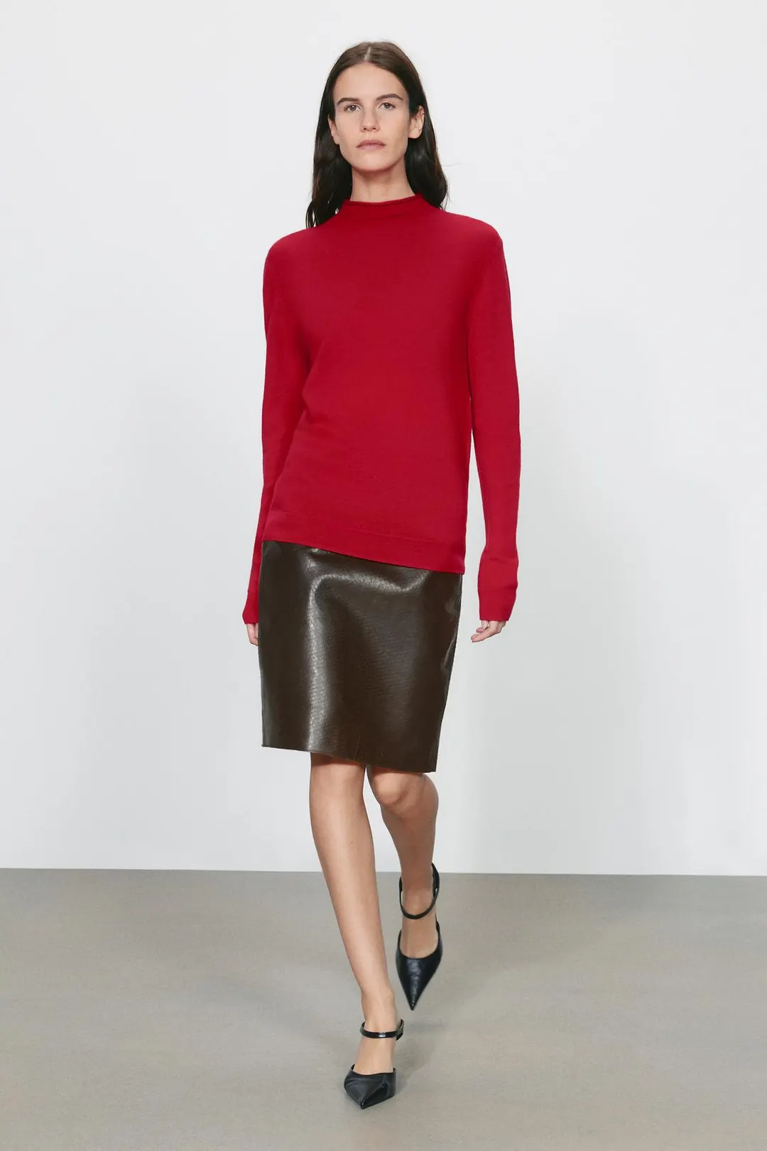 Свитер с высоким воротником из 100% особо мягкой шерсти, Zara