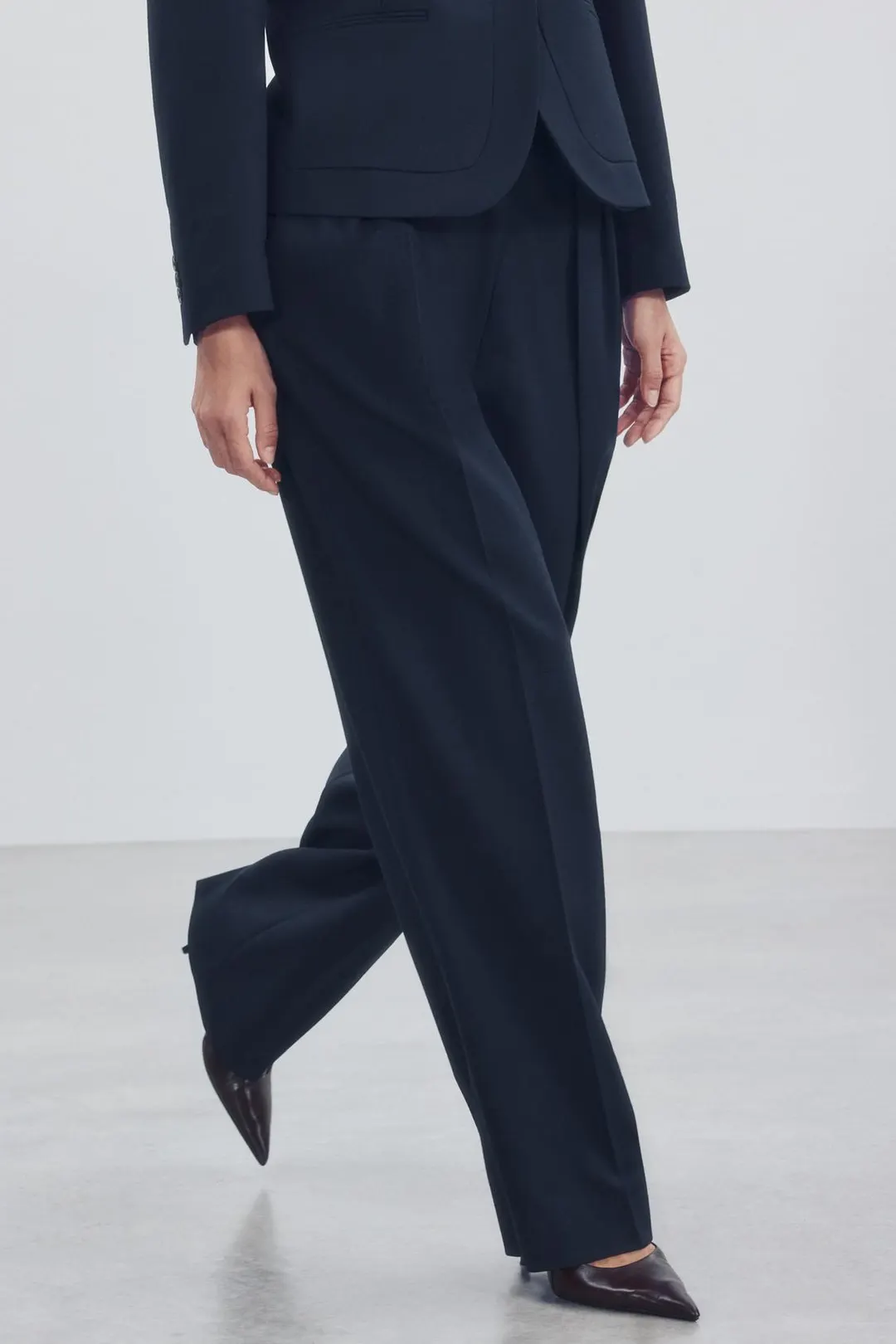 Брюки с вытачками ZW Collection, Zara