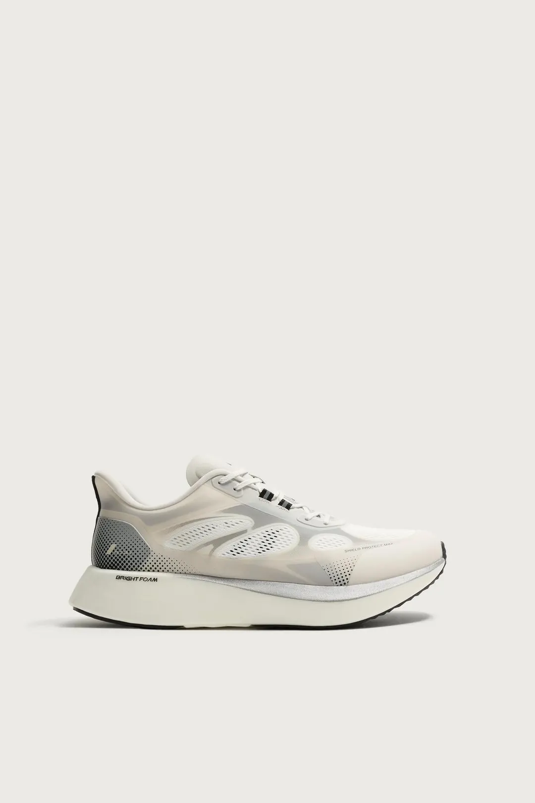 Беговые кроссовки BRIGHTFOAM, Zara