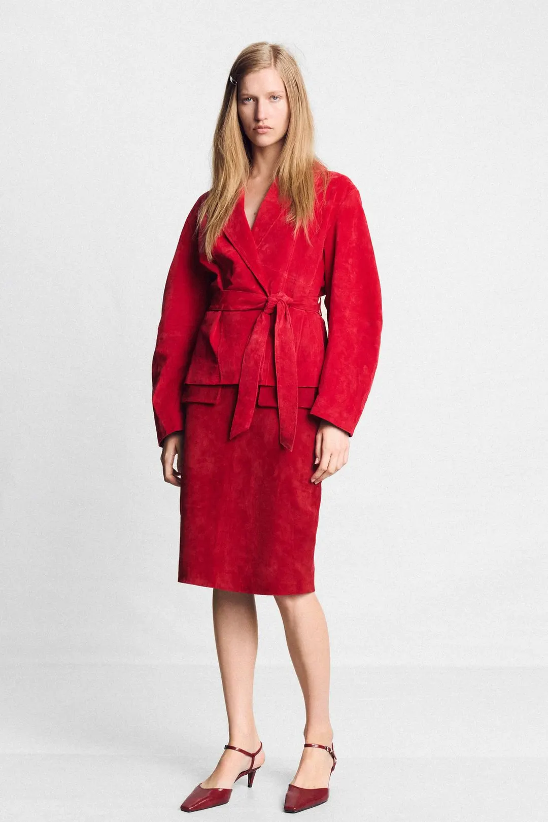 Куртка из 100% кожи с поясом, Zara
