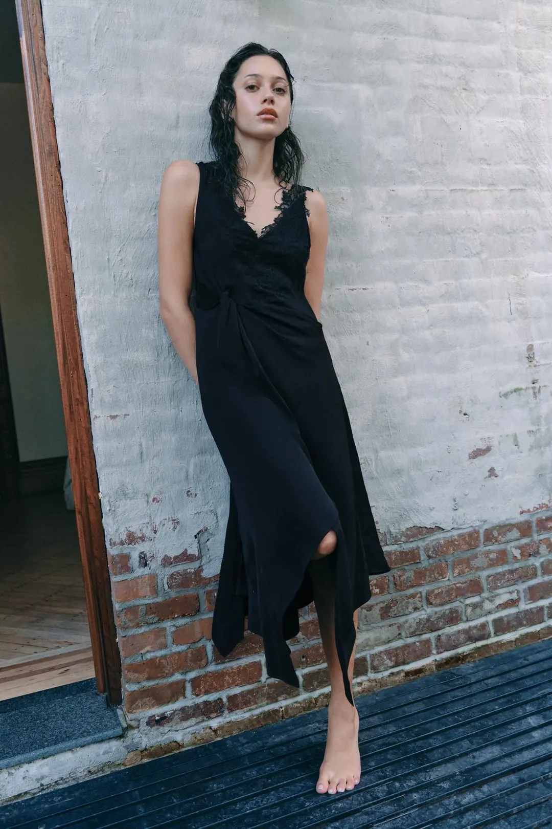 Кружевное платье с узлами, Zara