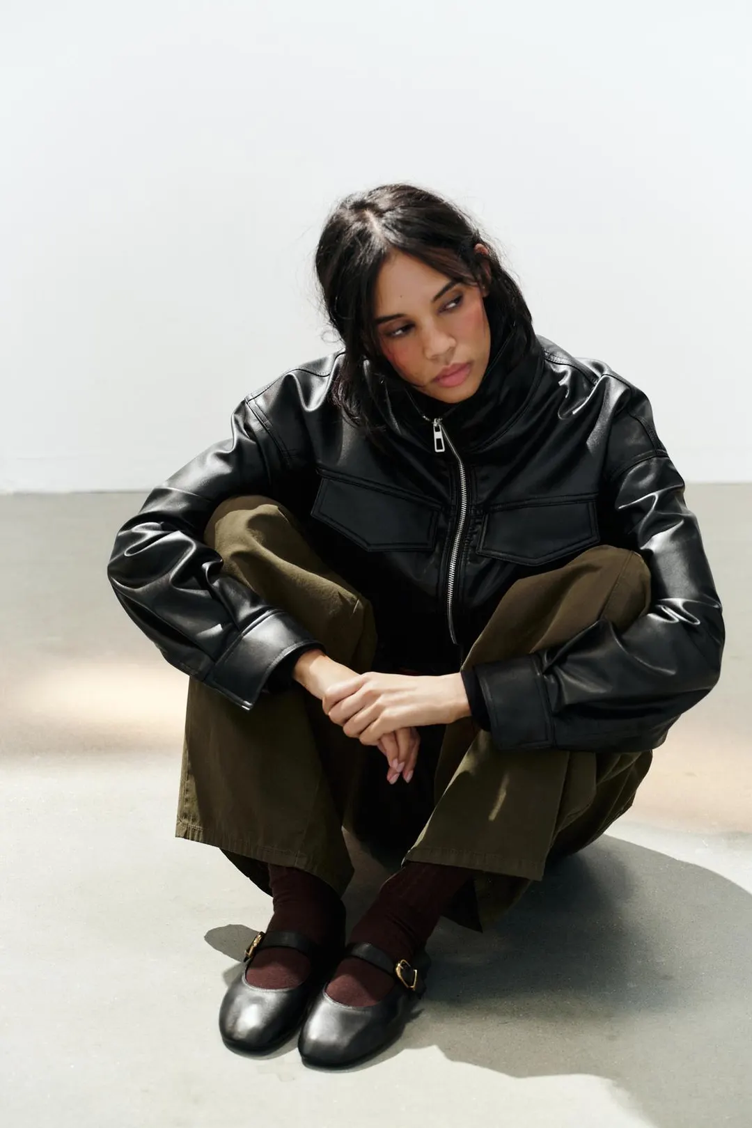 Кожаные балетки с пряжкой, Zara