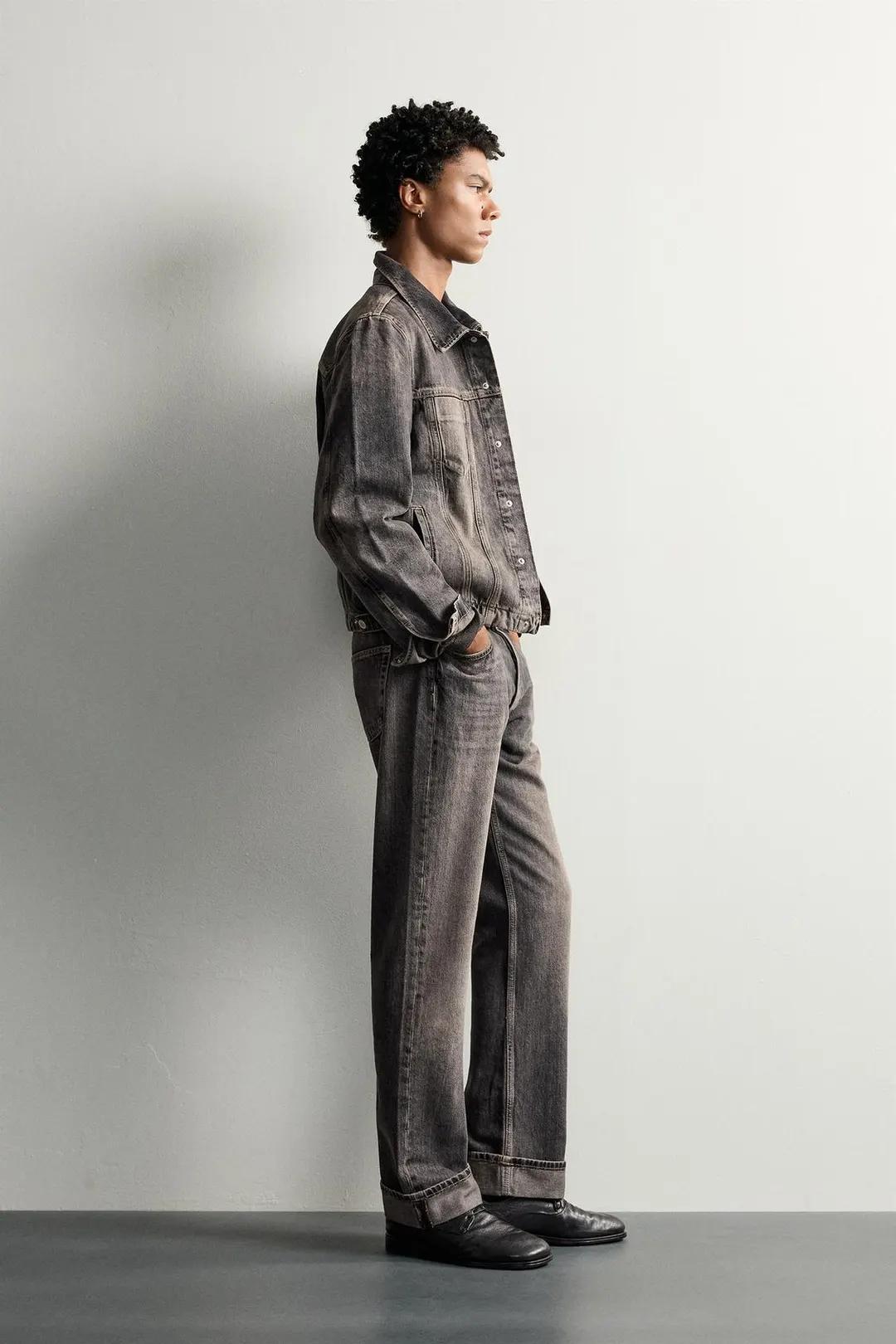 Джинсы прямого кроя с отворотами, Zara