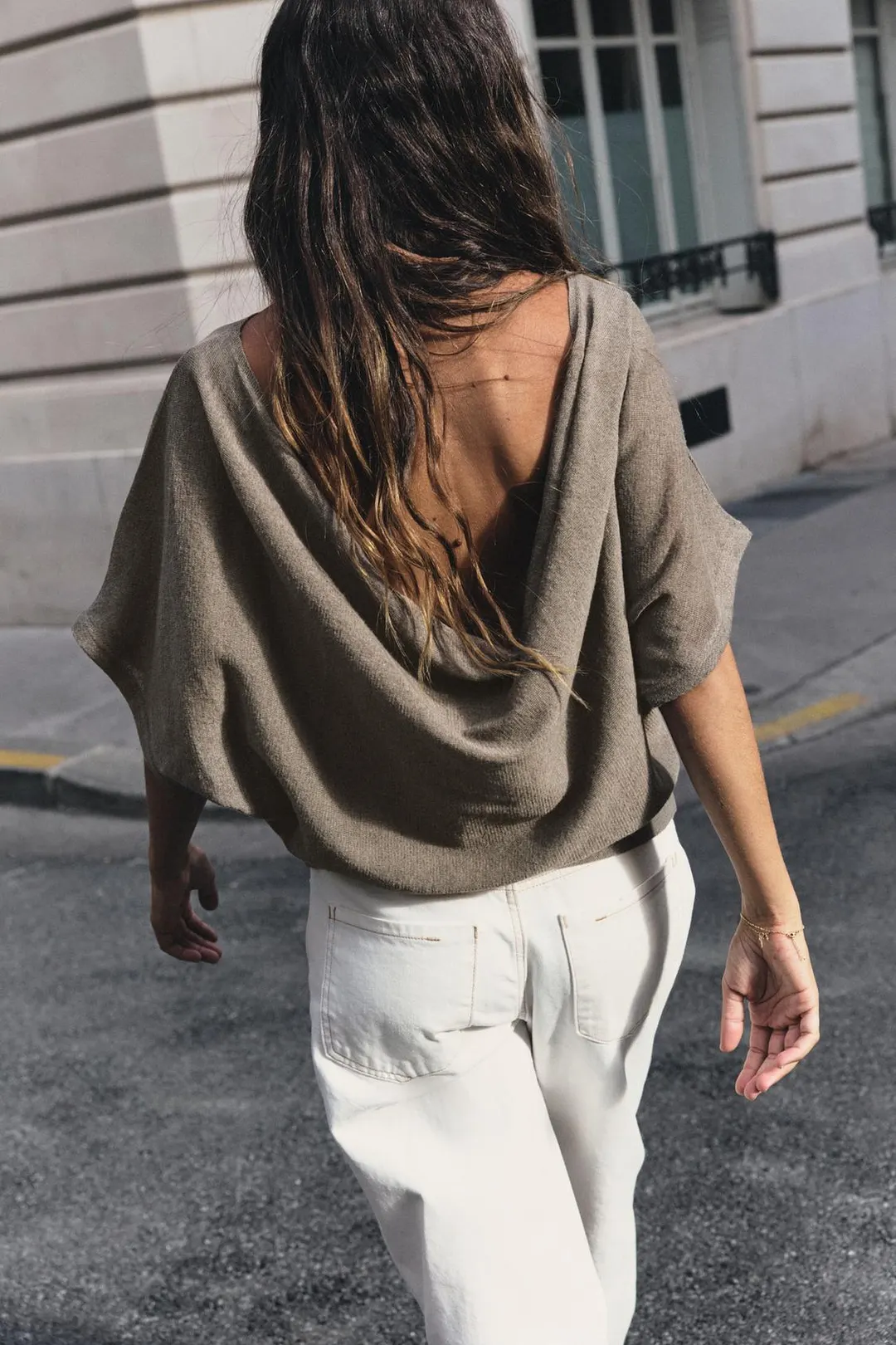 Вязаный топ со струящимся вырезом на спине, Zara
