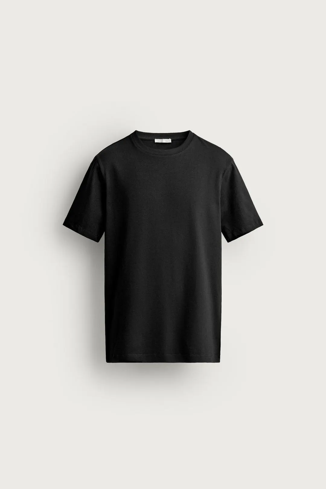 Базовая футболка slim fit /01, Zara