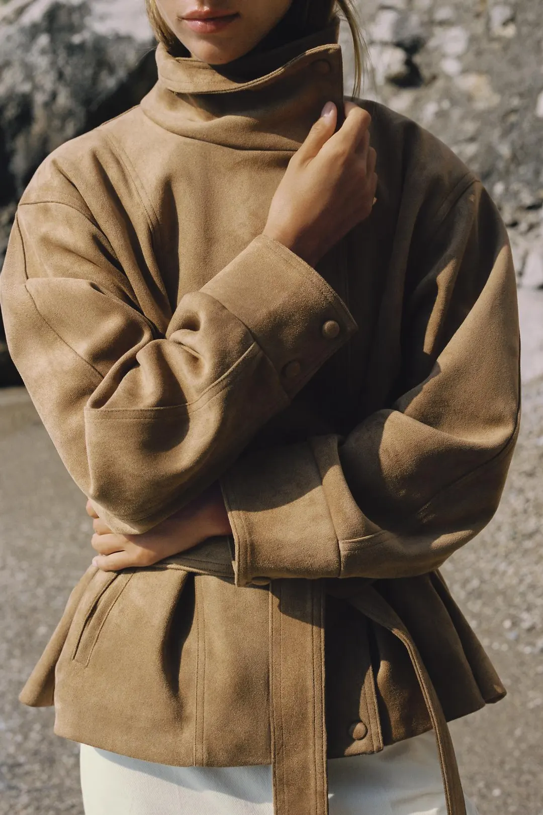 Куртка из искусственной замши с поясом, Zara