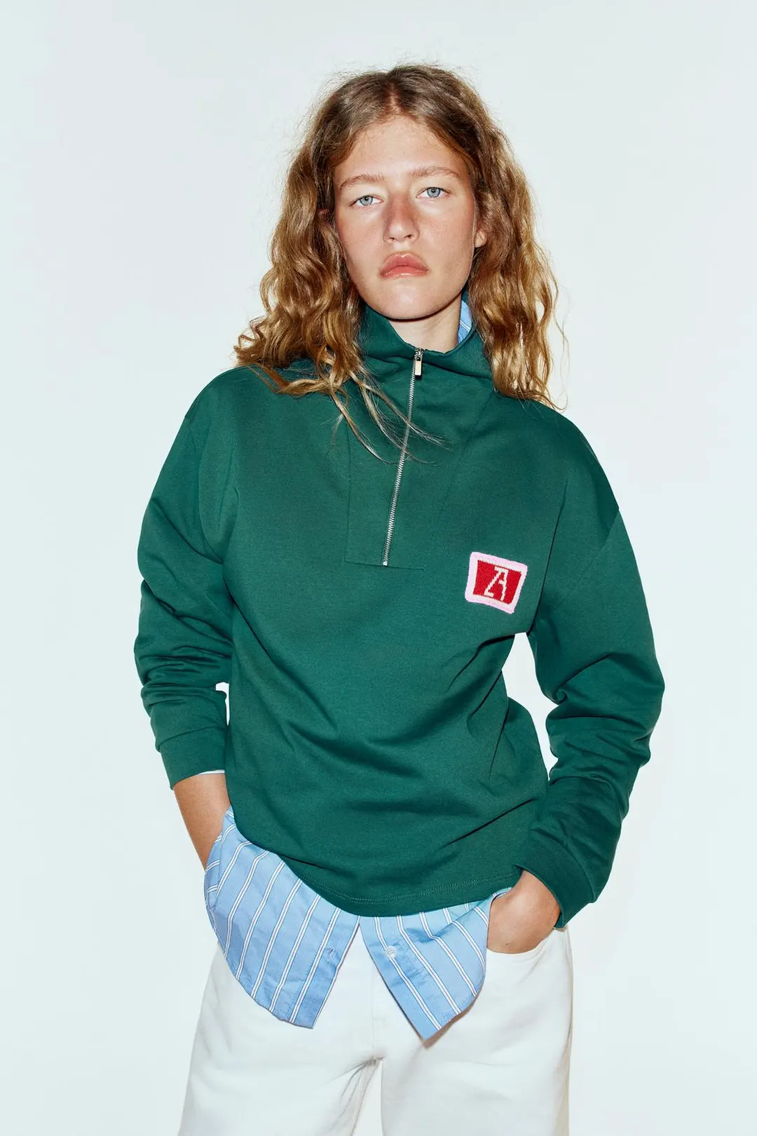 Футболка с вышивкой ZA и молнией, Zara