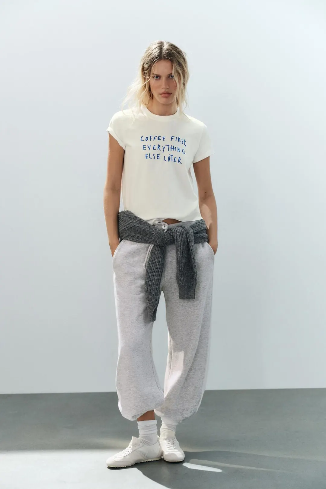 Футболка с надписью, Zara