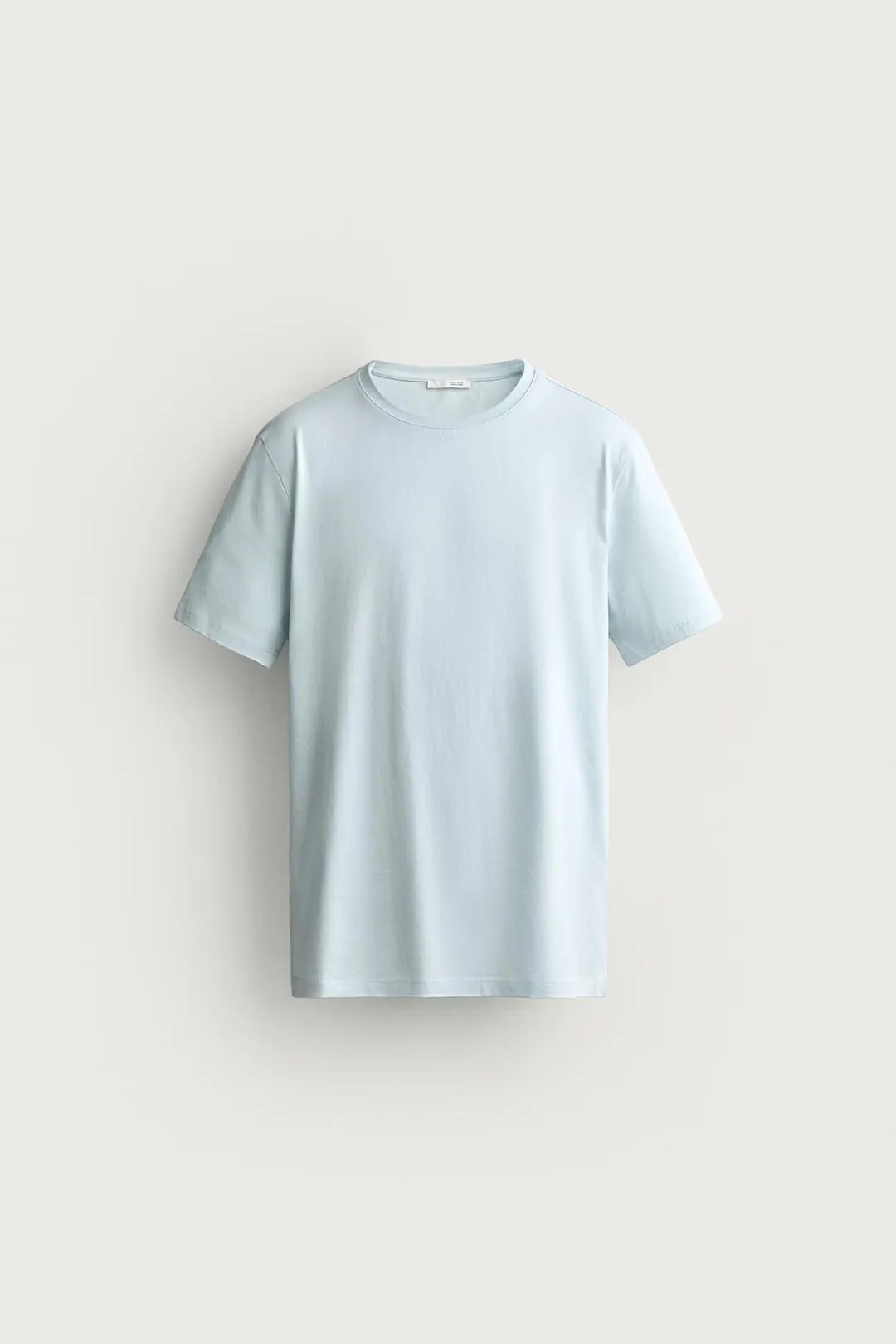 Базовая футболка slim fit /01, Zara