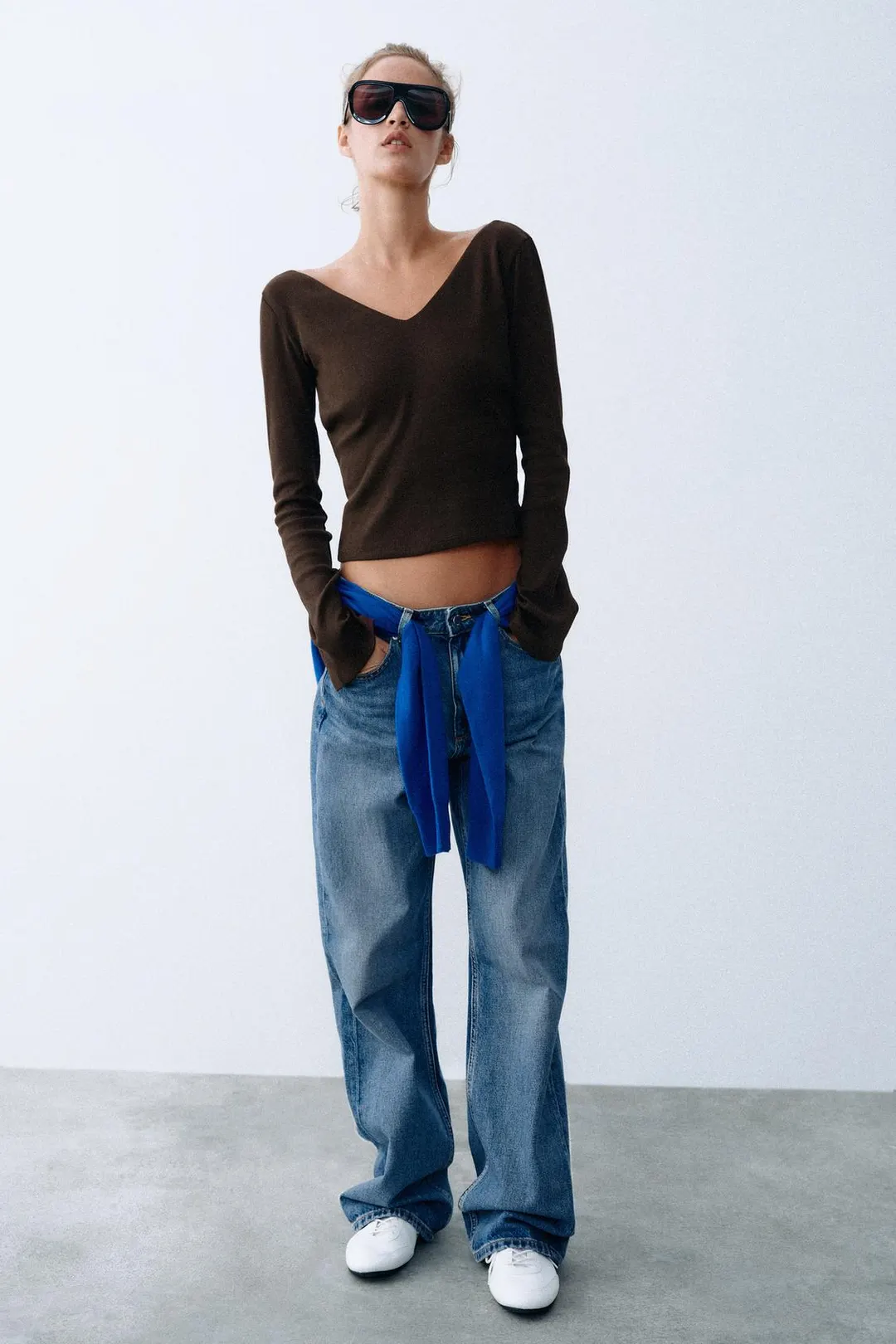 Топ в рубчик с V-образным вырезом, Zara