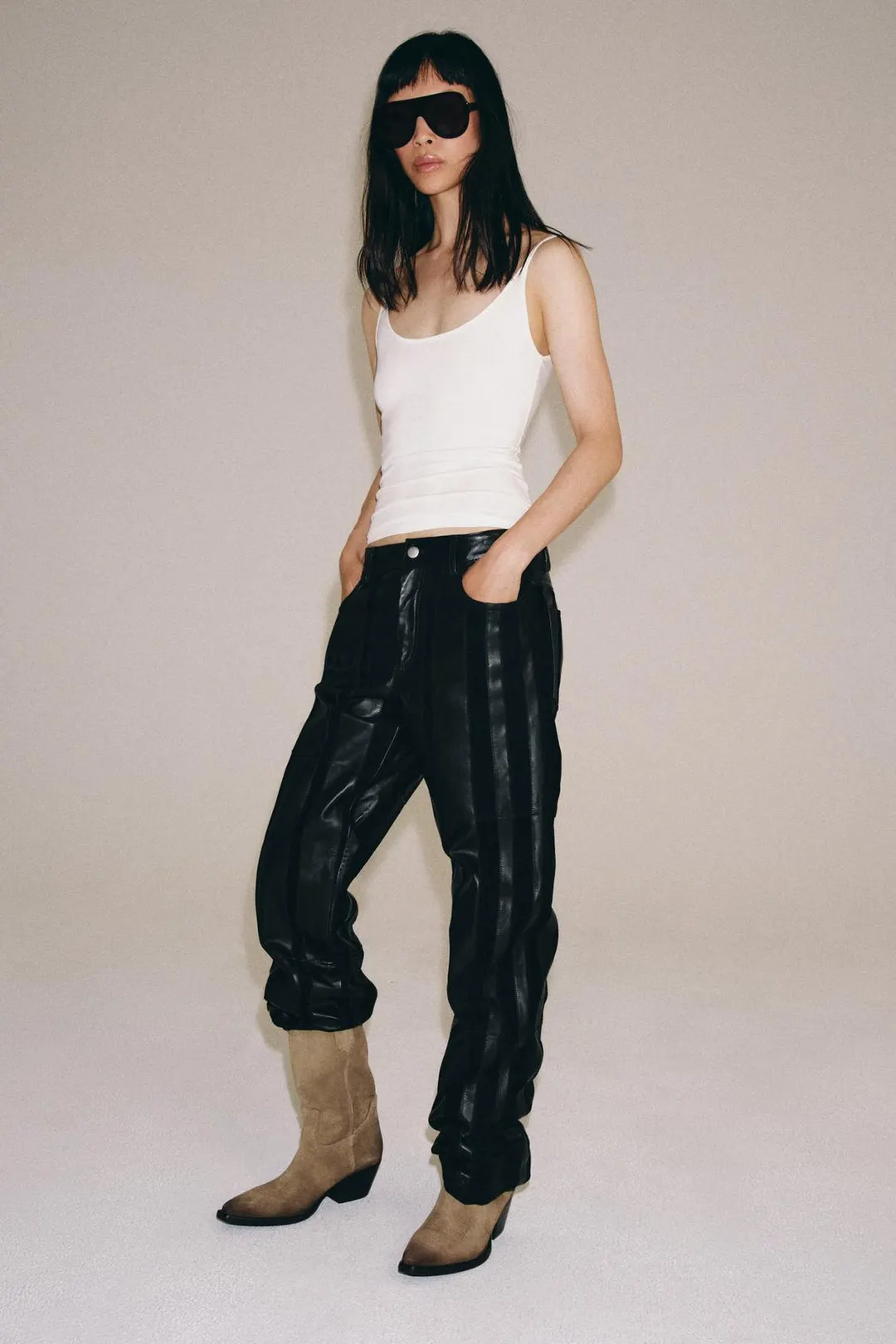 Ковбойские сапоги из спилка, Zara
