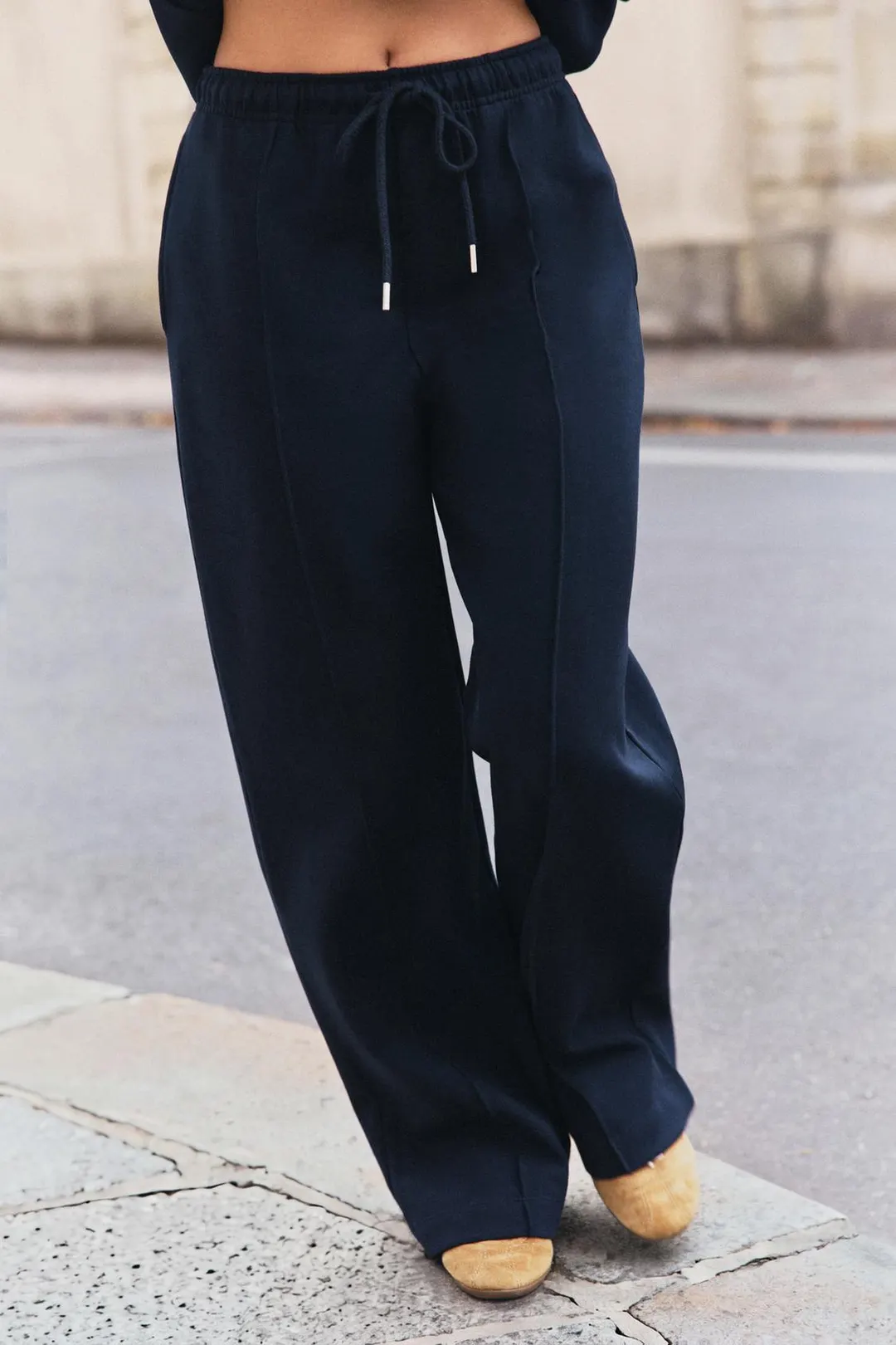 Брюки из интерлока с декоративными швами, Zara