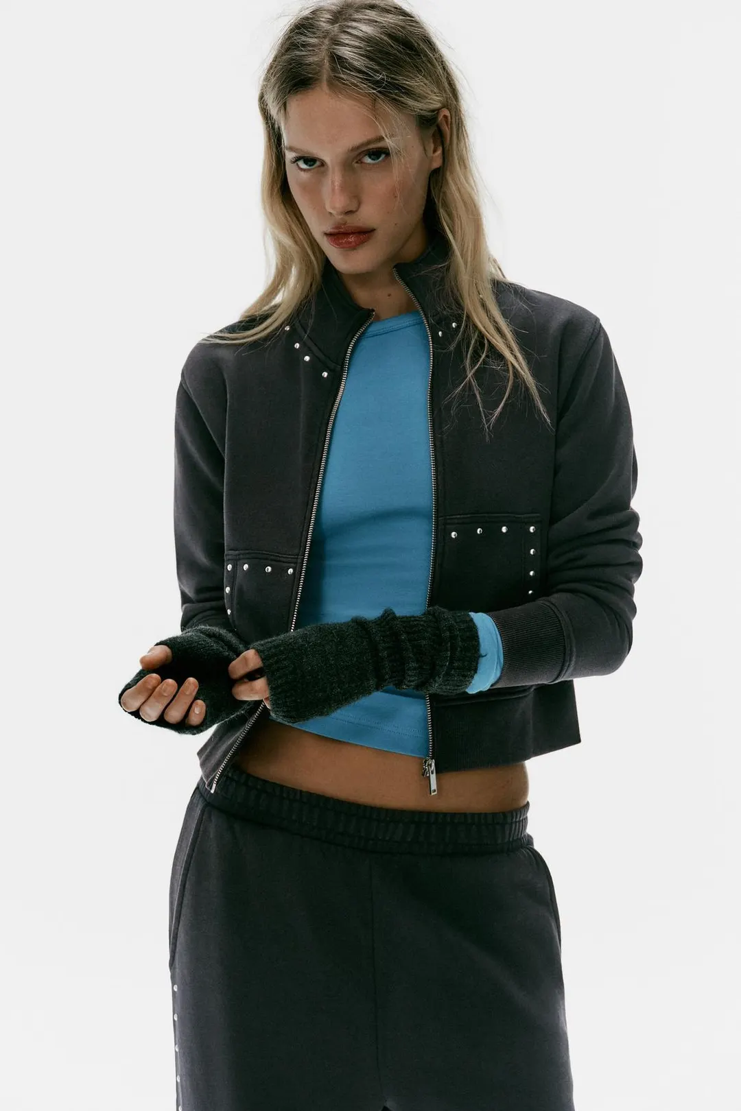 Брюки с эффектом варки и заклепками, Zara