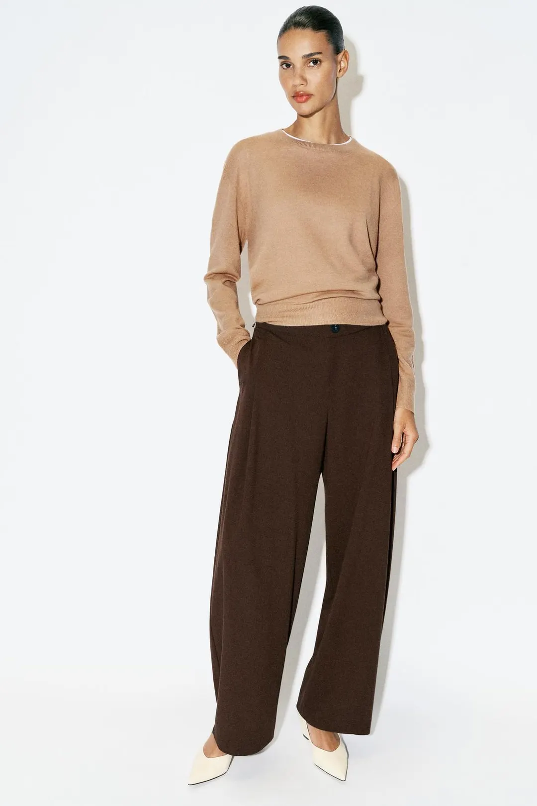 Брюки силуэта barrel с вытачками, Zara