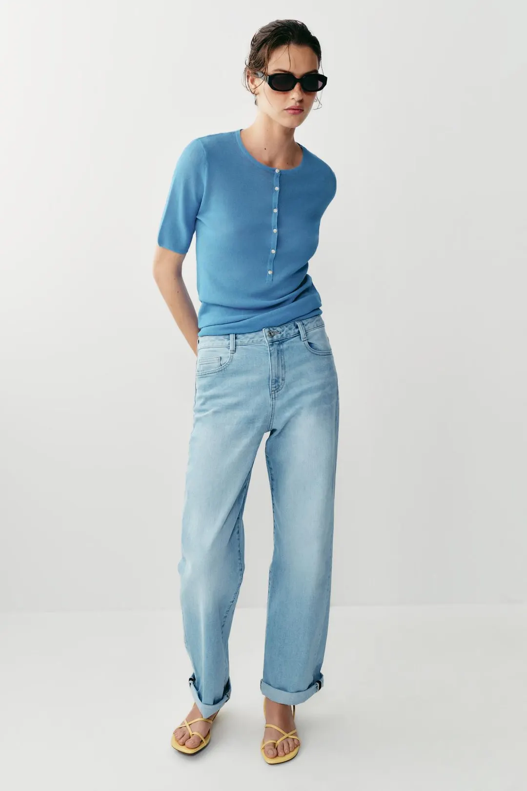 Джинсы relaxed fit со средней посадкой и отворотами Z1975, Zara