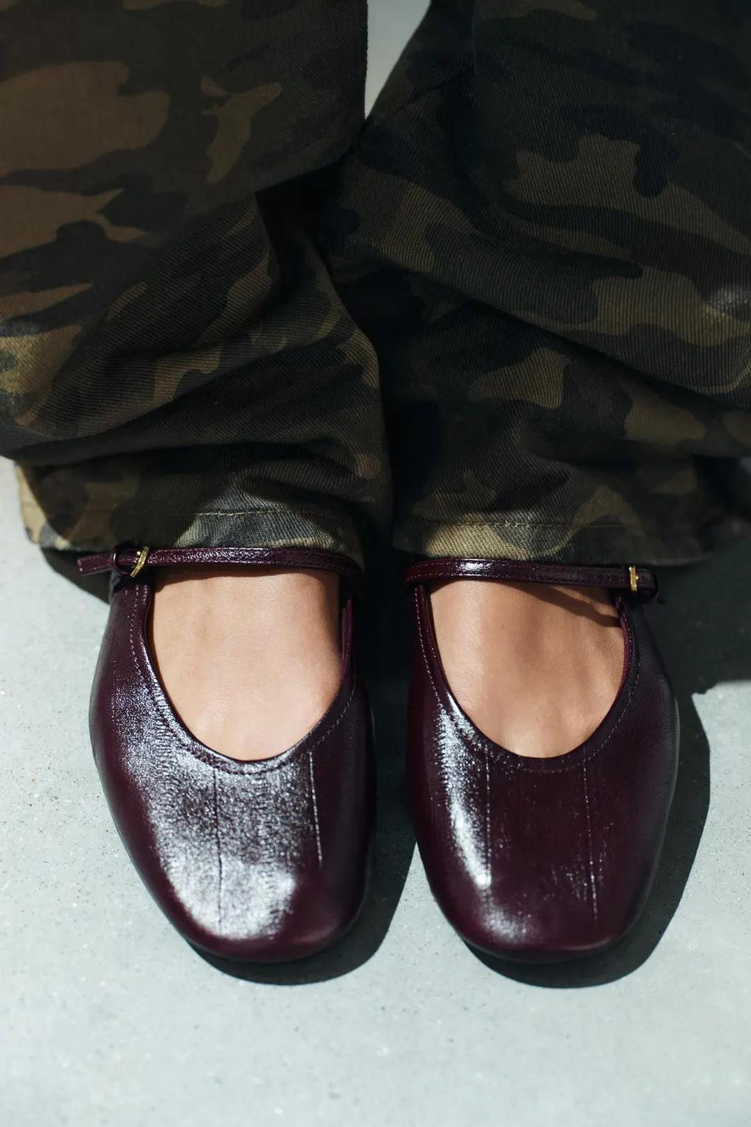 Балетки из фактурной кожи, Zara