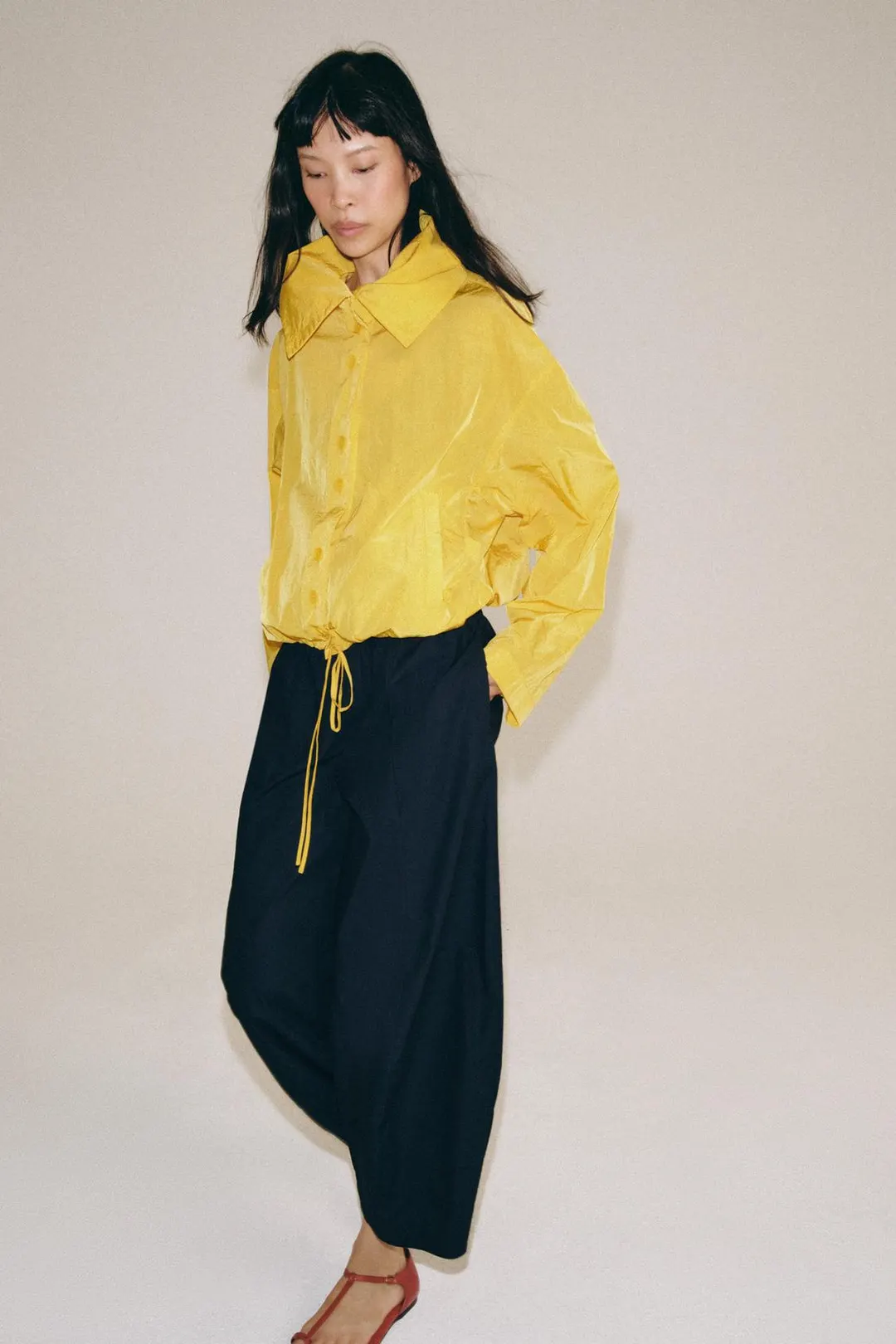 Брюки ZW Collection фасона barrel, Zara
