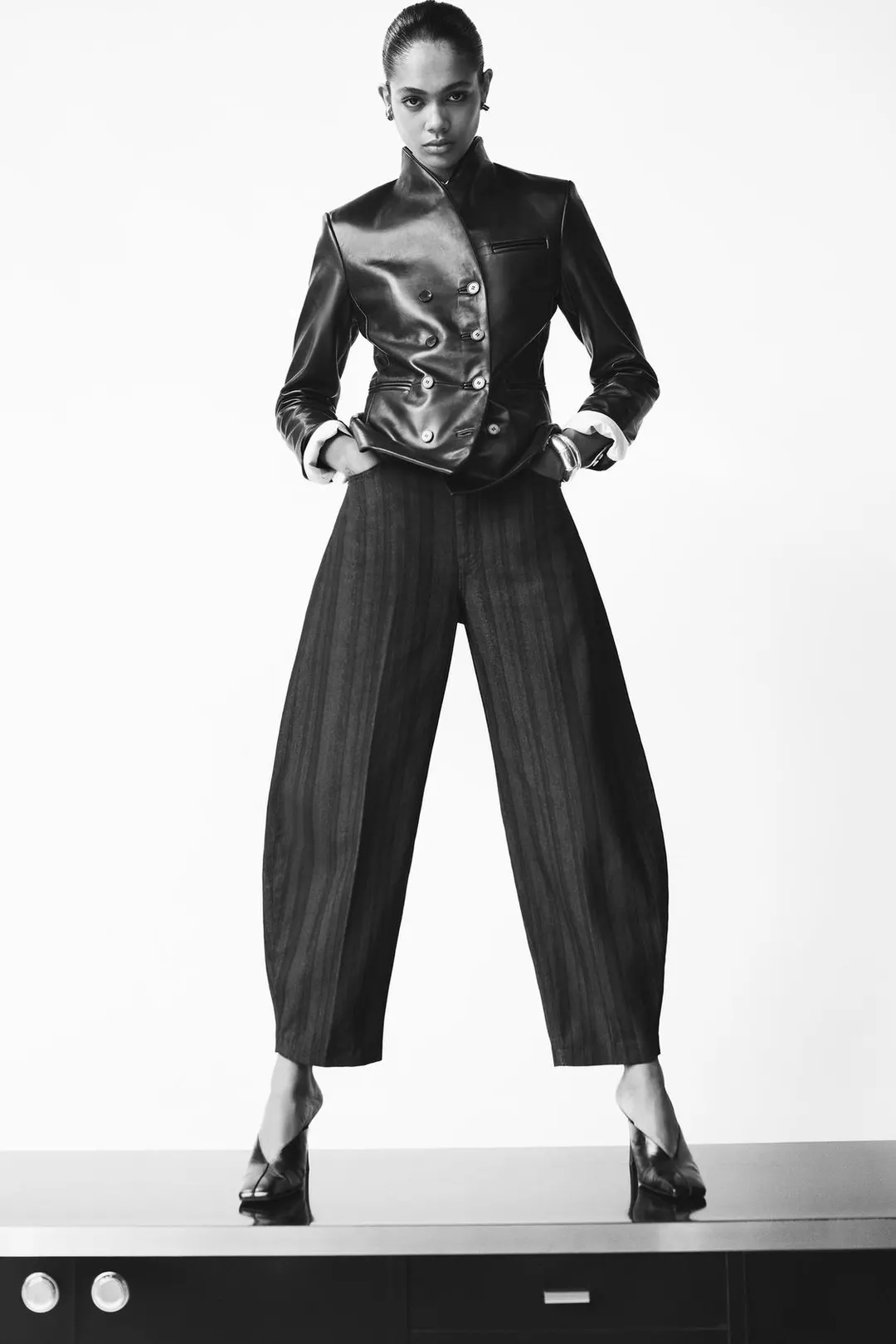 Мюли кожаные на каблуке, Zara