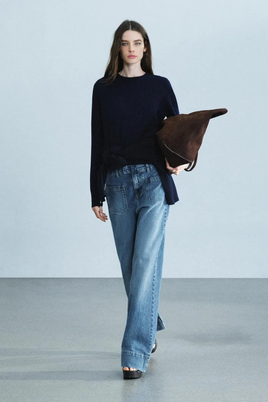 Расклешенные джинсы ZW Collection с высокой посадкой и карманами, Zara