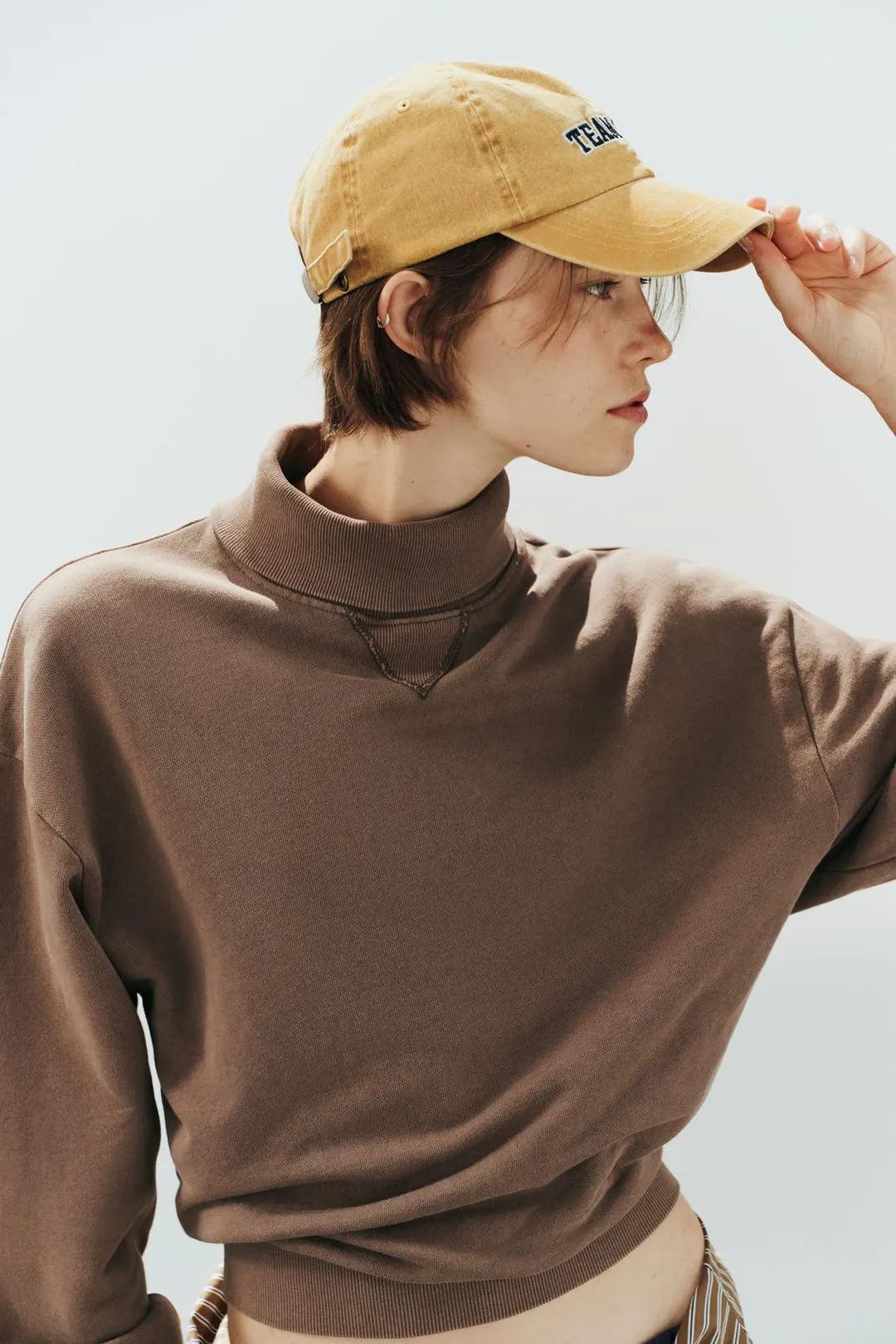 Свитшот с высоким воротником и эффектом выцветания, Zara