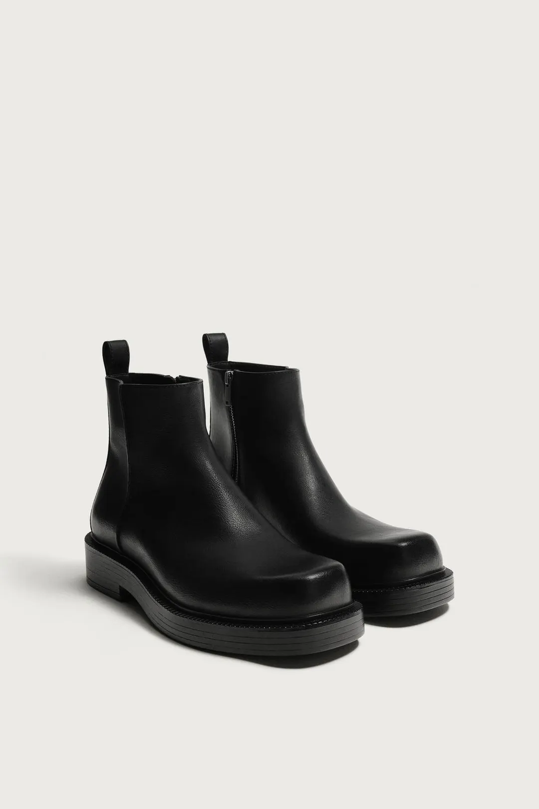Ботинки на массивной подошве, Zara